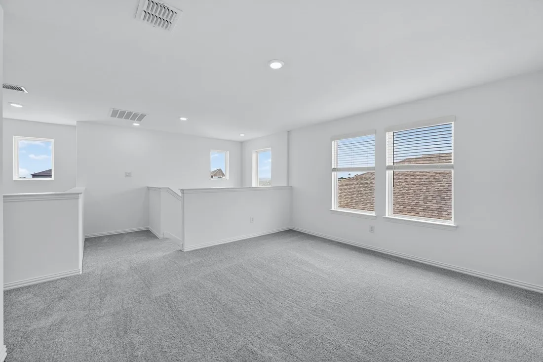 2337 Buffalo Bayou Way ~ Ready Now!