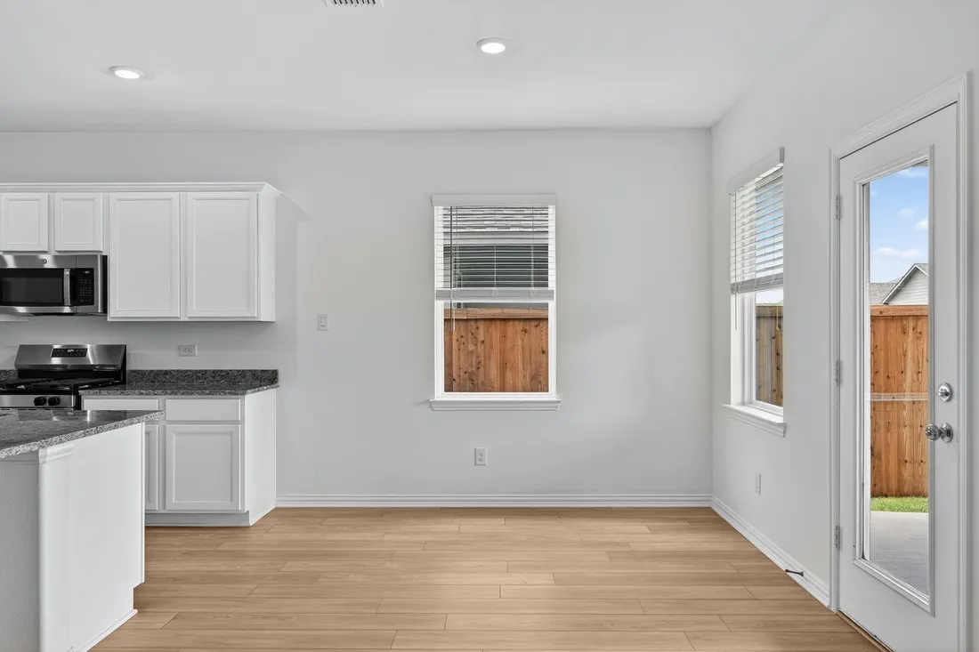 2337 Buffalo Bayou Way ~ Ready Now!