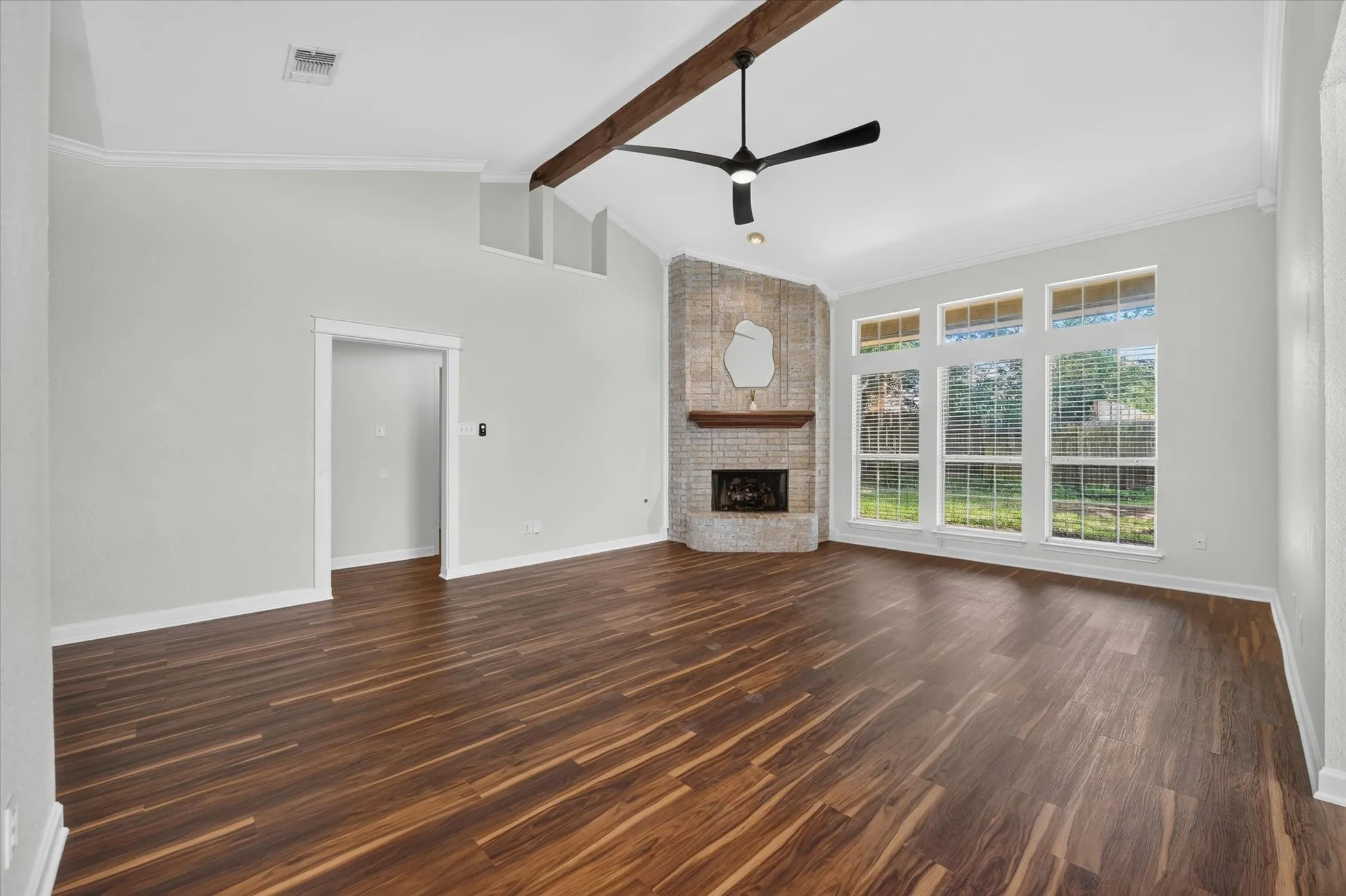 Single Family Residence For Sale in Tarrant County , 6740 Old Mill Court, North Richland Hills, Texas 76182, 3 Bedroom, 2 Bathroom, 2 Garage spaces, 1,806 Sqft, built in 1990, mls#21330541, Real Estate Agent in North Richland Hills, Homes For Sale in Tarrant county, Homes For Sale in North Richland Hills, Realtor in North Richland Hills Texas, Real Estate Brokerage Independent Realty Texas, Luminita Cordes Realtor