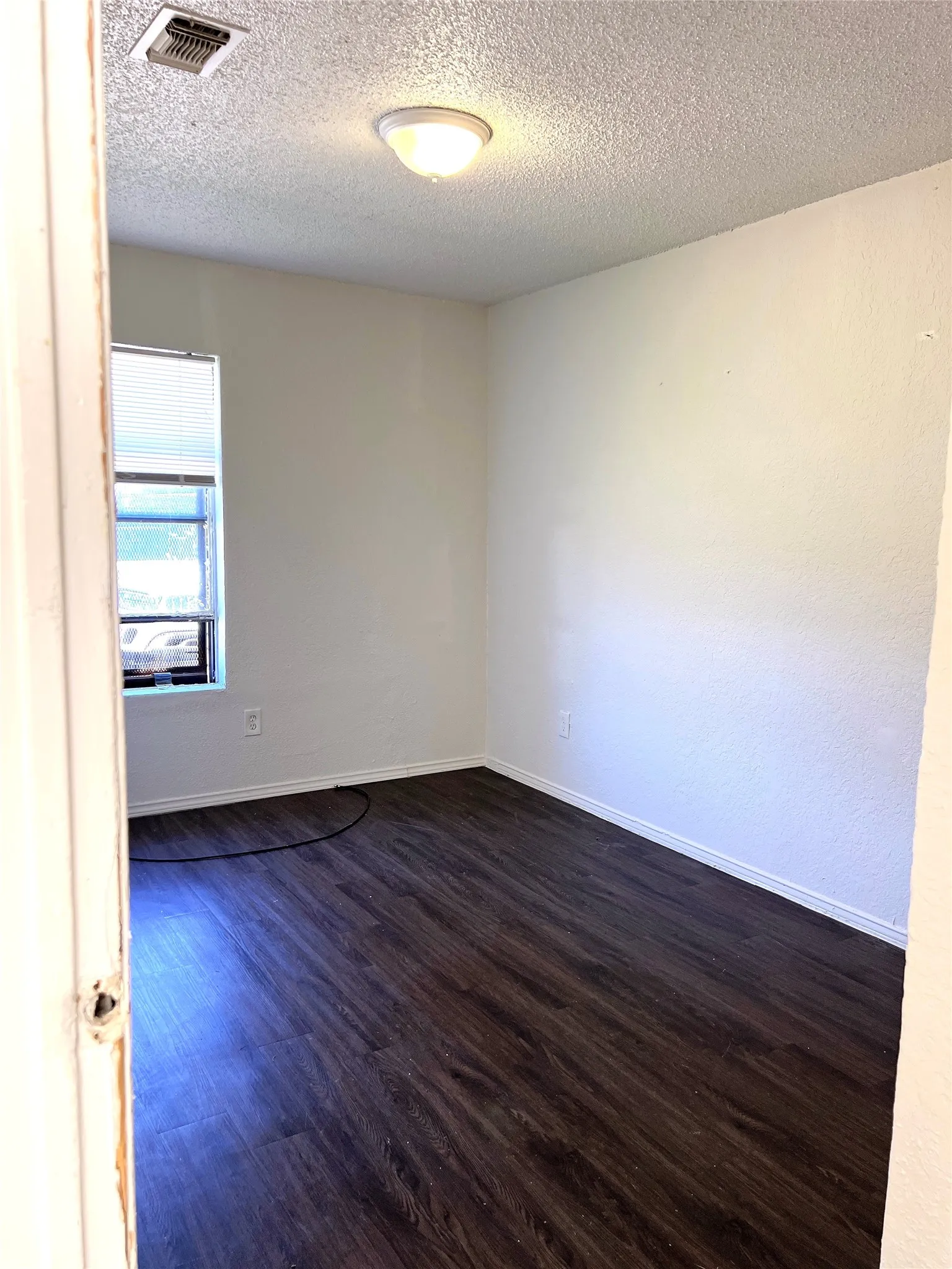 Duplex For Rent in Tarrant County , 3848 Waldorf Street, Fort Worth, Texas 76119, 2 Bedrooms, 1 Bathroom, Garage spaces, 734 Sqft, built in 1984, Price $1,150, mls#21333923, Real Estate Agent in Fort Worth, Homes For Rent in Tarrant county, Homes For Rent in Fort Worth, Realtor in Fort Worth Texas, Real Estate Brokerage Independent Realty Texas, Luminita Cordes Realtor