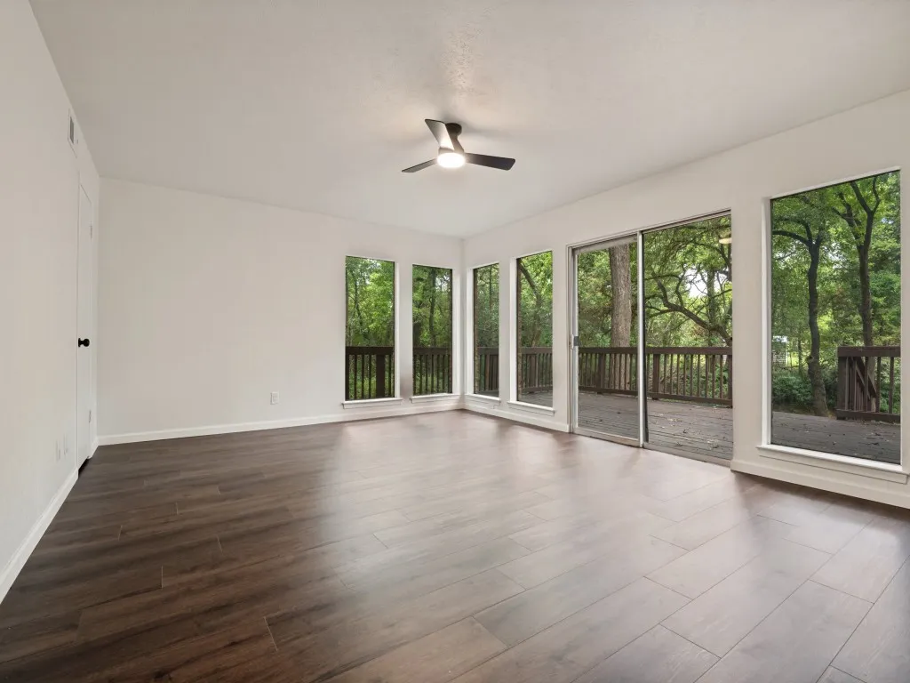 Single Family Residence For Sale in Dallas County , 1408 N Cedar Hill Road, Cedar Hill, Texas 75104, 3 Bedroom, 4 Bathroom, Garage spaces, 2,626 Sqft, built in 1971, mls#21333946, Real Estate Agent in Cedar Hill, Homes For Sale in Dallas county, Homes For Sale in Cedar Hill, Realtor in Cedar Hill Texas, Real Estate Brokerage Independent Realty Texas, Luminita Cordes Realtor