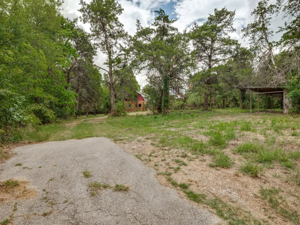 Single Family Residence For Sale in Dallas County , 1408 N Cedar Hill Road, Cedar Hill, Texas 75104, 3 Bedroom, 4 Bathroom, Garage spaces, 2,626 Sqft, built in 1971, mls#21333946, Real Estate Agent in Cedar Hill, Homes For Sale in Dallas county, Homes For Sale in Cedar Hill, Realtor in Cedar Hill Texas, Real Estate Brokerage Independent Realty Texas, Luminita Cordes Realtor