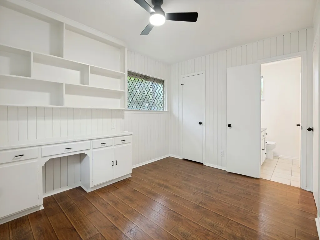 Single Family Residence For Sale in Dallas County , 1408 N Cedar Hill Road, Cedar Hill, Texas 75104, 3 Bedroom, 4 Bathroom, Garage spaces, 2,626 Sqft, built in 1971, mls#21333946, Real Estate Agent in Cedar Hill, Homes For Sale in Dallas county, Homes For Sale in Cedar Hill, Realtor in Cedar Hill Texas, Real Estate Brokerage Independent Realty Texas, Luminita Cordes Realtor