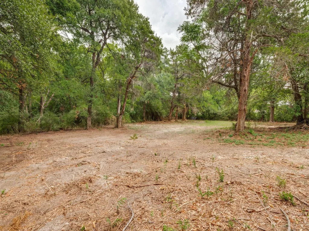 Single Family Residence For Sale in Dallas County , 1408 N Cedar Hill Road, Cedar Hill, Texas 75104, 3 Bedroom, 4 Bathroom, Garage spaces, 2,626 Sqft, built in 1971, mls#21333946, Real Estate Agent in Cedar Hill, Homes For Sale in Dallas county, Homes For Sale in Cedar Hill, Realtor in Cedar Hill Texas, Real Estate Brokerage Independent Realty Texas, Luminita Cordes Realtor