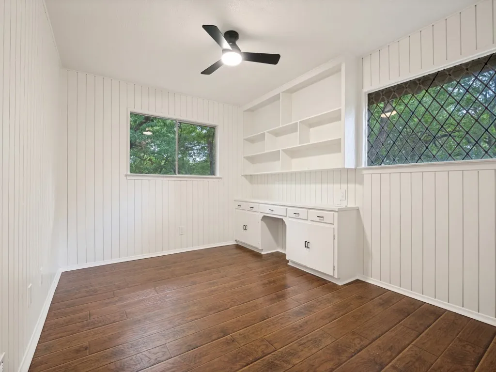 Single Family Residence For Sale in Dallas County , 1408 N Cedar Hill Road, Cedar Hill, Texas 75104, 3 Bedroom, 4 Bathroom, Garage spaces, 2,626 Sqft, built in 1971, mls#21333946, Real Estate Agent in Cedar Hill, Homes For Sale in Dallas county, Homes For Sale in Cedar Hill, Realtor in Cedar Hill Texas, Real Estate Brokerage Independent Realty Texas, Luminita Cordes Realtor