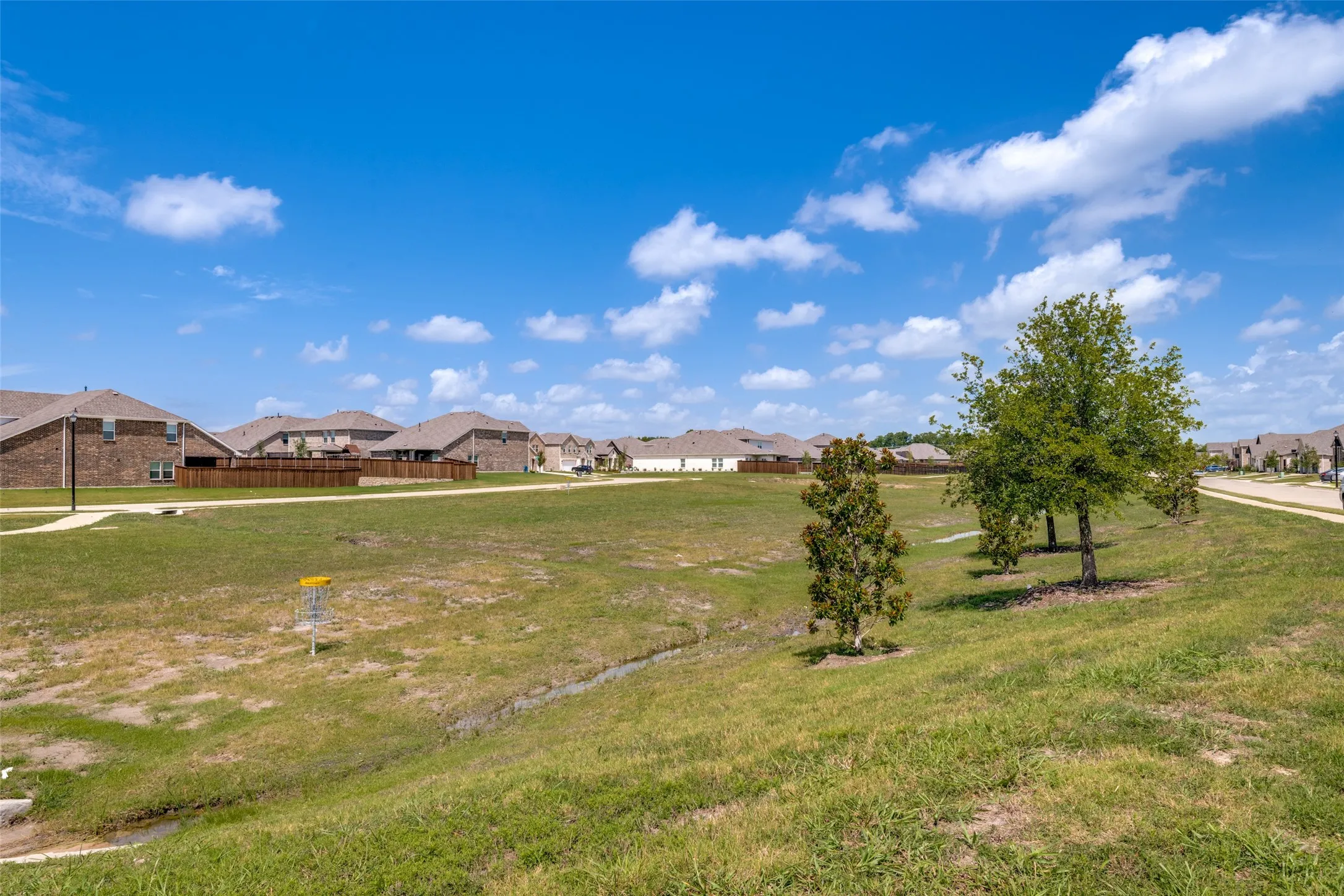 Single Family Residence For Sale in Kaufman County , 660 Cari Lane, Forney, Texas 75126, 4 Bedroom, 4 Bathroom, 3 Garage spaces, 3,353 Sqft, built in 2023, mls#21332625, Real Estate Agent in Forney, Homes For Sale in Kaufman county, Homes For Sale in Forney, Realtor in Forney Texas, Real Estate Brokerage Independent Realty Texas, Luminita Cordes Realtor