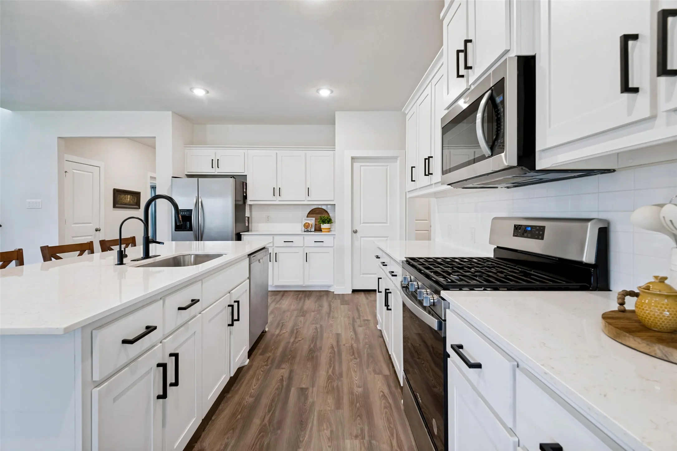Single Family Residence For Sale in Kaufman County , 660 Cari Lane, Forney, Texas 75126, 4 Bedroom, 4 Bathroom, 3 Garage spaces, 3,353 Sqft, built in 2023, mls#21332625, Real Estate Agent in Forney, Homes For Sale in Kaufman county, Homes For Sale in Forney, Realtor in Forney Texas, Real Estate Brokerage Independent Realty Texas, Luminita Cordes Realtor
