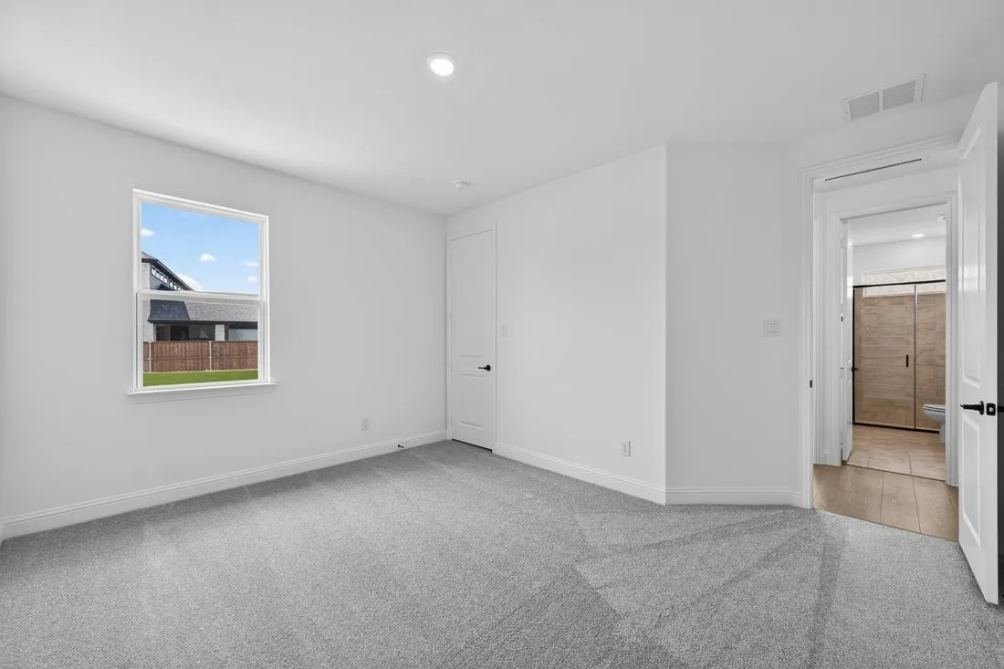 406 Chatham Street ~ Ready Now!