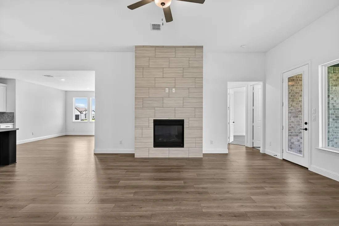 406 Chatham Street ~ Ready Now!