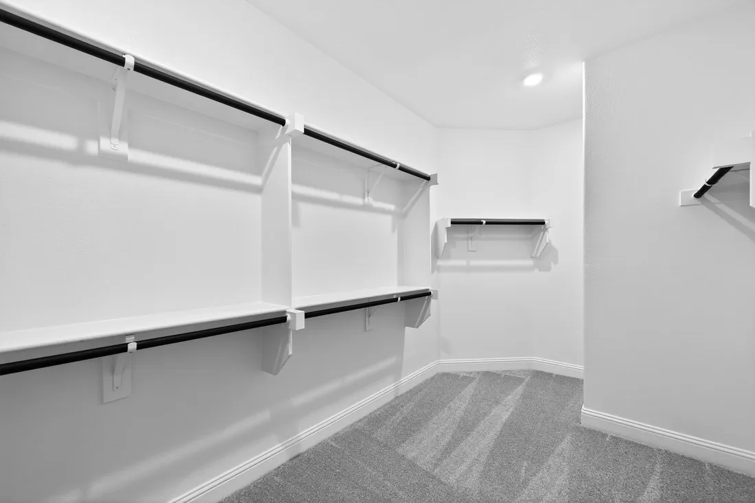 406 Chatham Street ~ Ready Now!