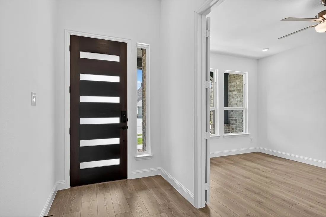 406 Chatham Street ~ Ready Now!