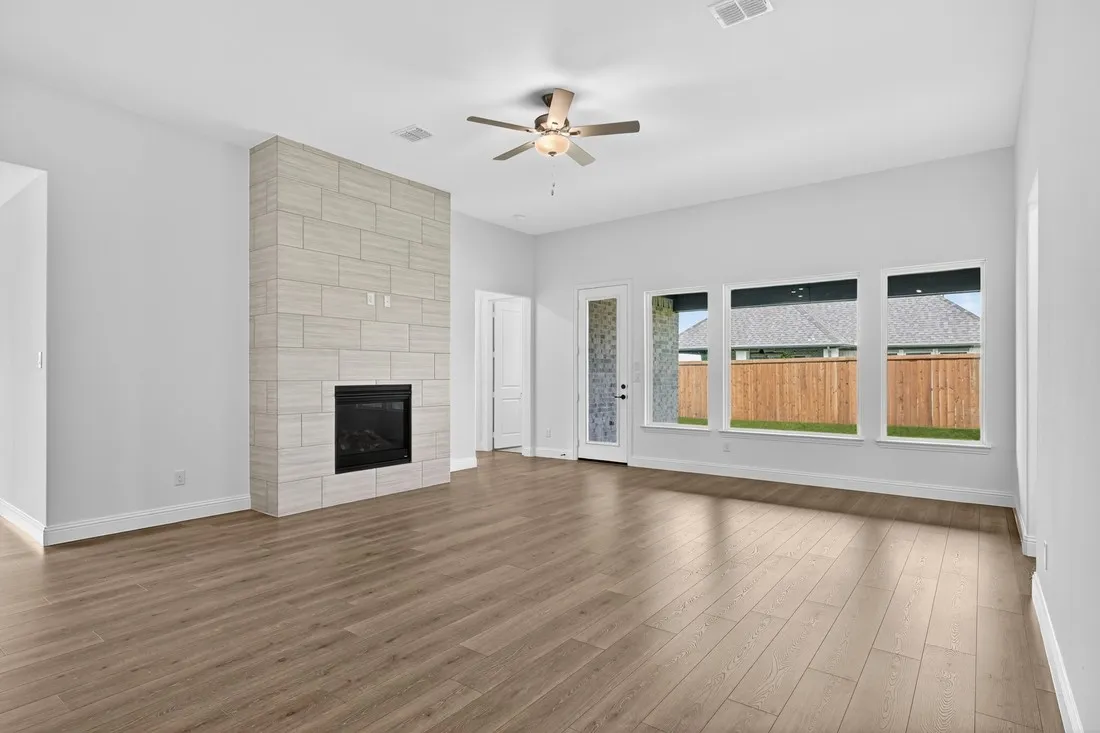 406 Chatham Street ~ Ready Now!