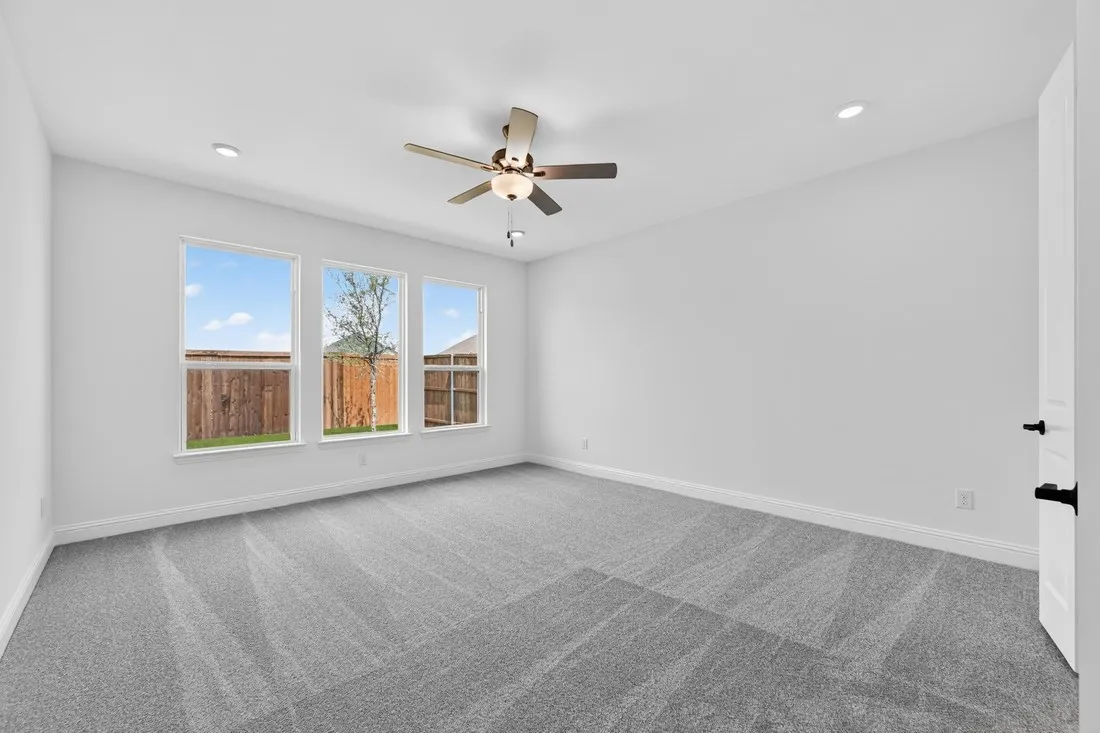 406 Chatham Street ~ Ready Now!