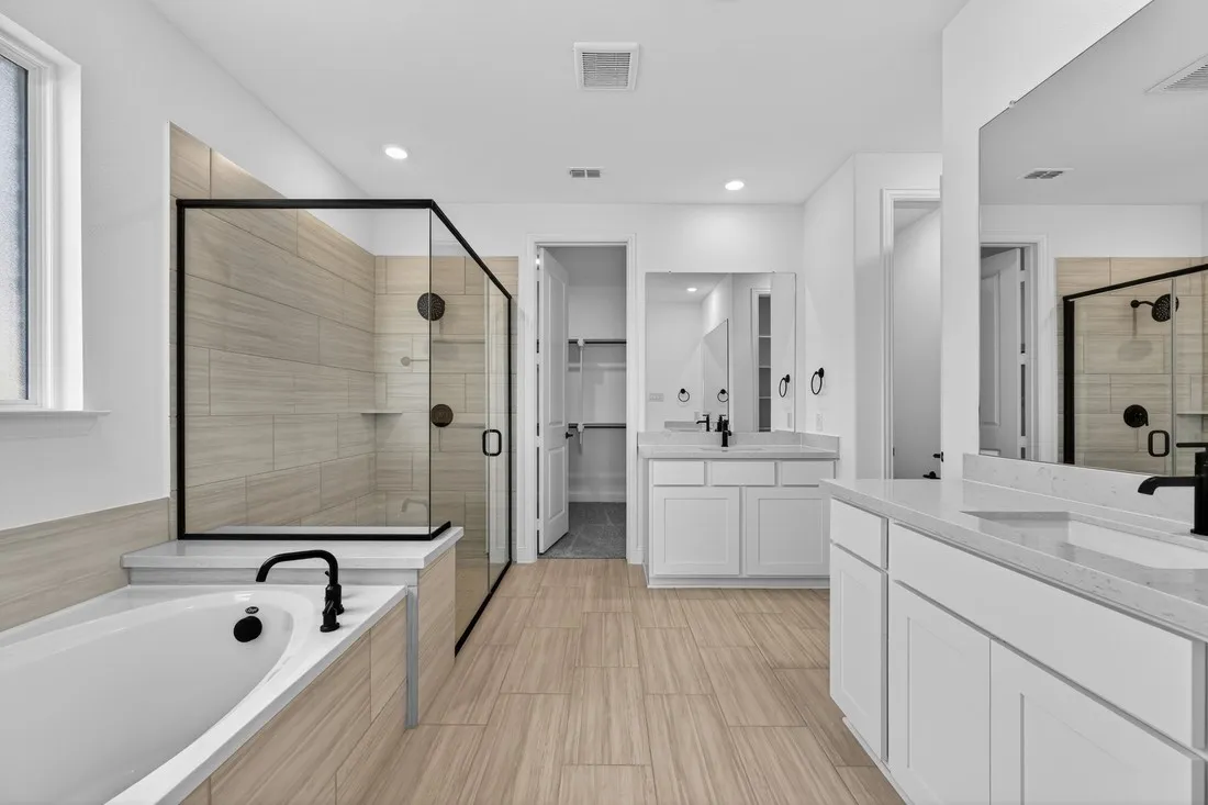 406 Chatham Street ~ Ready Now!