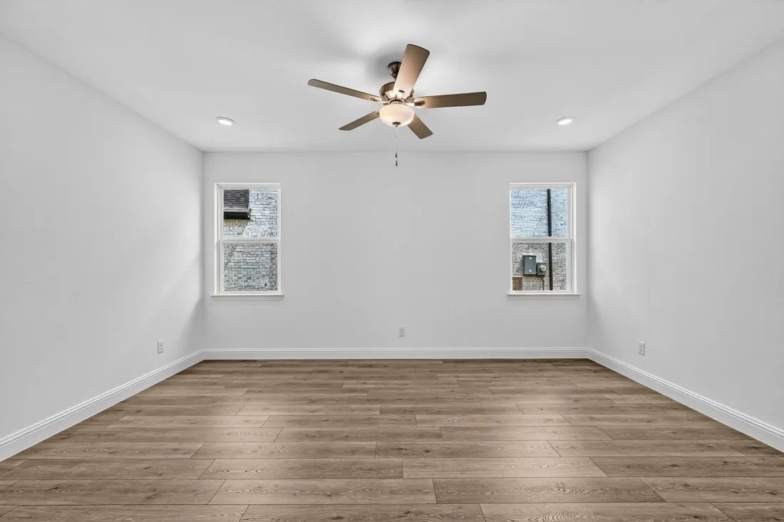 406 Chatham Street ~ Ready Now!
