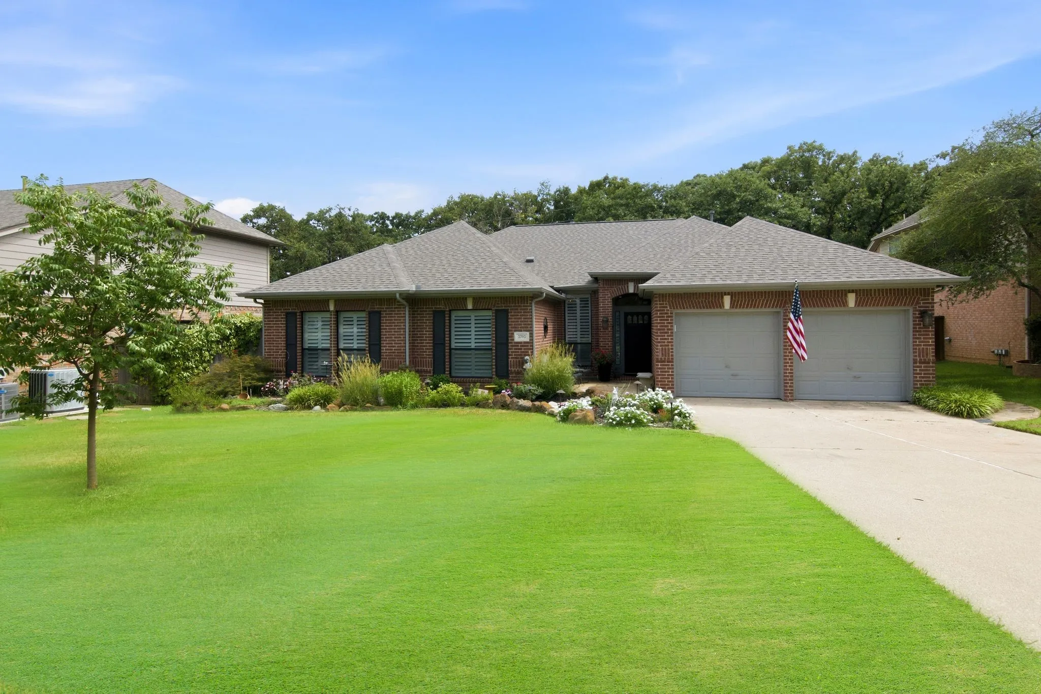 Single Family Residence For Sale in Tarrant County , 2702 Pinehurst Drive, Grapevine, Texas 76051, 3 Bedroom, 3 Bathroom, 2 Garage spaces, 2,327 Sqft, built in 1995, mls#21333982, Real Estate Agent in Grapevine, Homes For Sale in Tarrant county, Homes For Sale in Grapevine, Realtor in Grapevine Texas, Real Estate Brokerage Independent Realty Texas, Luminita Cordes Realtor