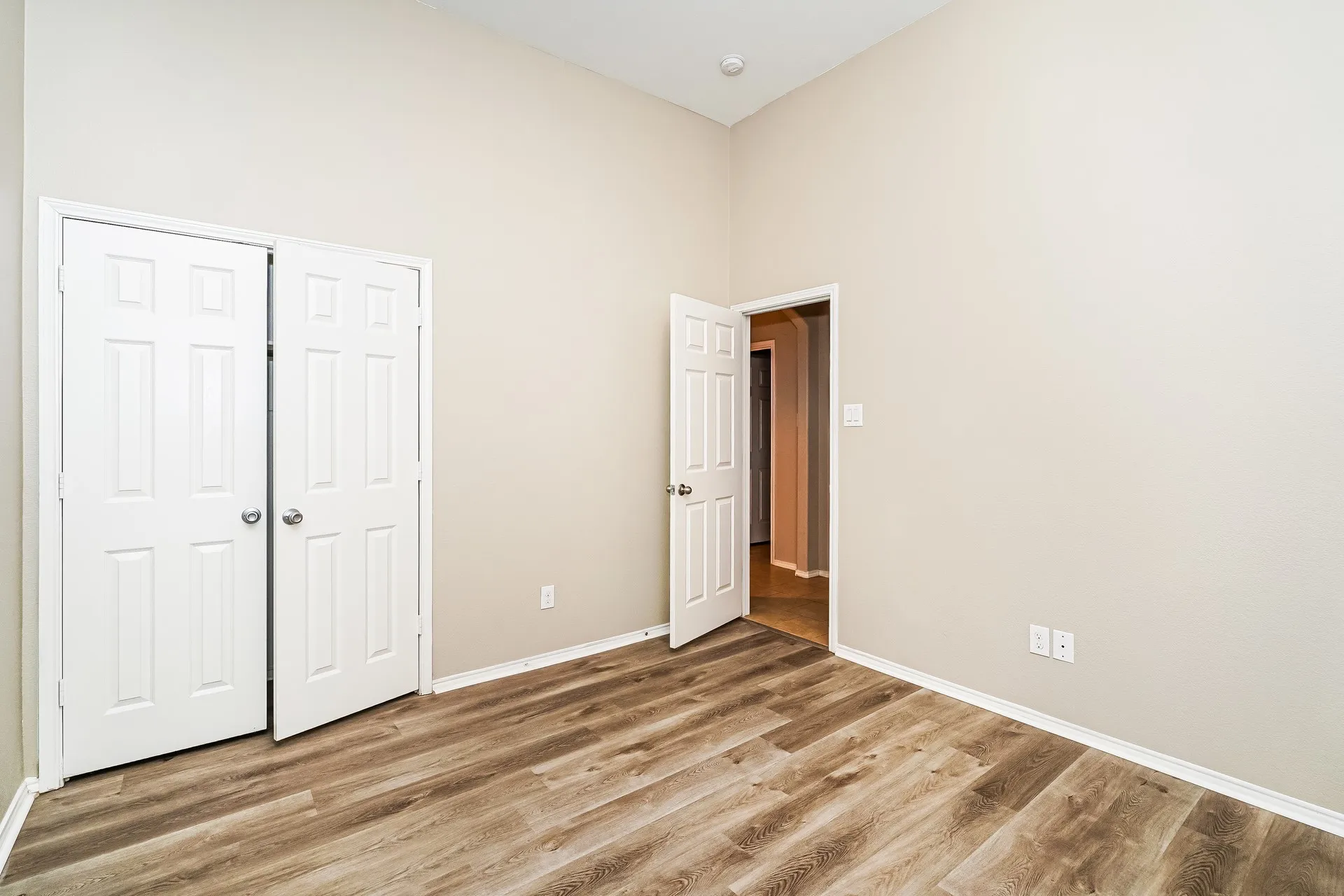 Single Family Residence For Sale in Denton County , 1820 Abby Creek Drive, Little Elm, Texas 75068, 3 Bedroom, 2 Bathroom, 2 Garage spaces, 2,122 Sqft, built in 2015, mls#21329782, Real Estate Agent in Little Elm, Homes For Sale in Denton county, Homes For Sale in Little Elm, Realtor in Little Elm Texas, Real Estate Brokerage Independent Realty Texas, Luminita Cordes Realtor
