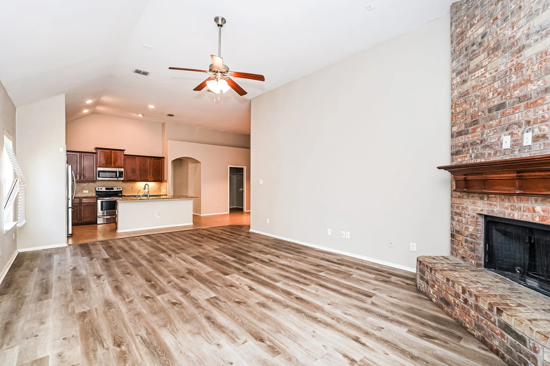 Single Family Residence For Sale in Denton County , 1820 Abby Creek Drive, Little Elm, Texas 75068, 3 Bedroom, 2 Bathroom, 2 Garage spaces, 2,122 Sqft, built in 2015, mls#21329782, Real Estate Agent in Little Elm, Homes For Sale in Denton county, Homes For Sale in Little Elm, Realtor in Little Elm Texas, Real Estate Brokerage Independent Realty Texas, Luminita Cordes Realtor