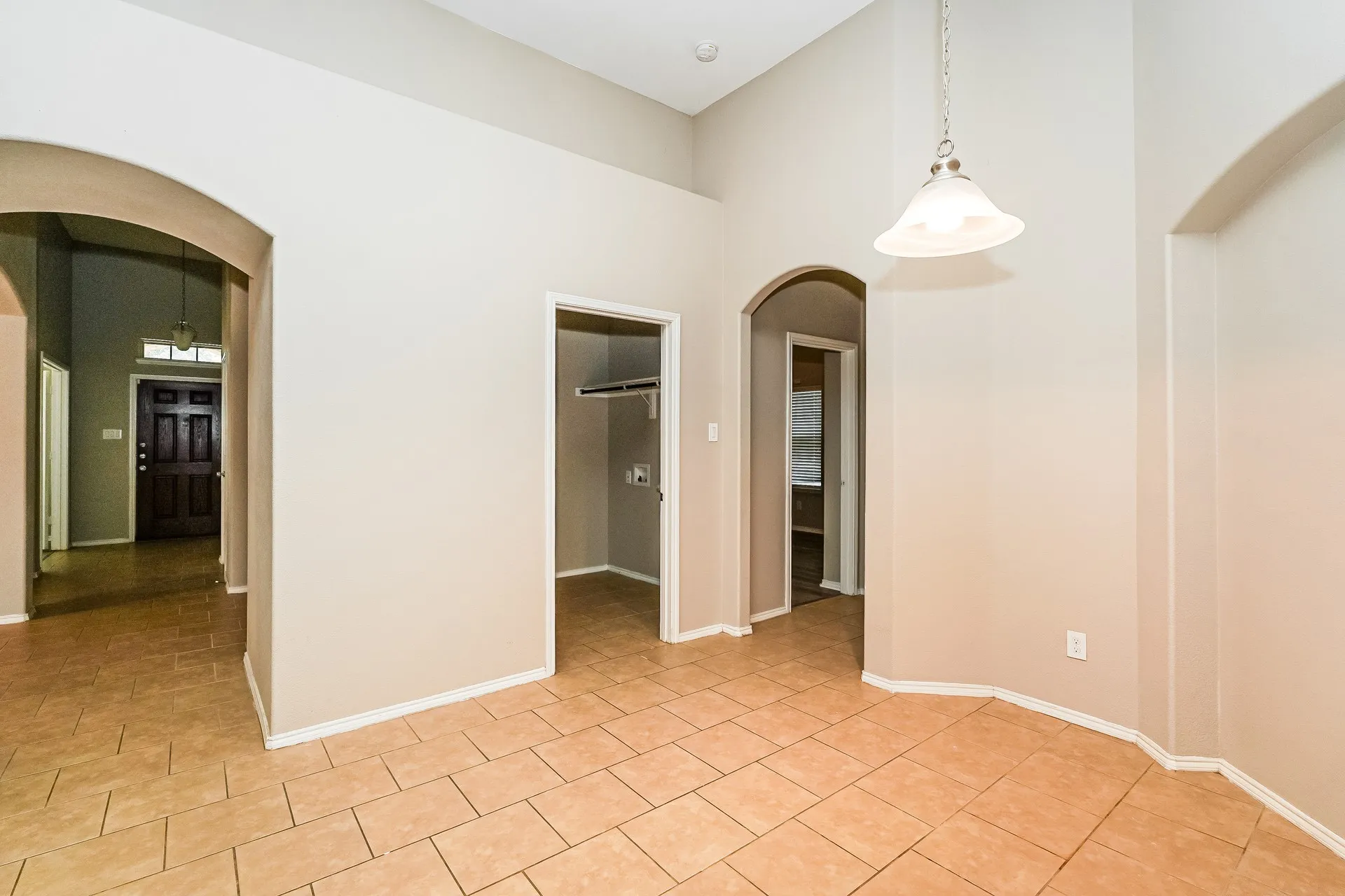 Single Family Residence For Sale in Denton County , 1820 Abby Creek Drive, Little Elm, Texas 75068, 3 Bedroom, 2 Bathroom, 2 Garage spaces, 2,122 Sqft, built in 2015, mls#21329782, Real Estate Agent in Little Elm, Homes For Sale in Denton county, Homes For Sale in Little Elm, Realtor in Little Elm Texas, Real Estate Brokerage Independent Realty Texas, Luminita Cordes Realtor