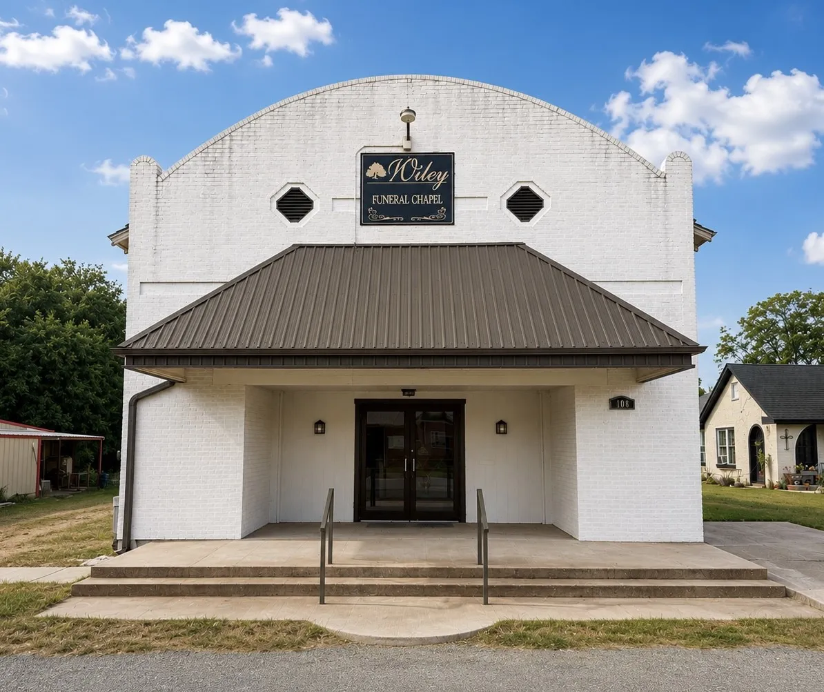 Business For Sale in Hood County , 108 E Lipan Drive, Lipan, Texas 76462, 0, 0, Garage spaces, 2,800 Sqft, built in 1940, mls#21332317, Real Estate Agent in Lipan, Homes For Sale in Hood county, Homes For Sale in Lipan, Realtor in Lipan Texas, Real Estate Brokerage Independent Realty Texas, Luminita Cordes Realtor
