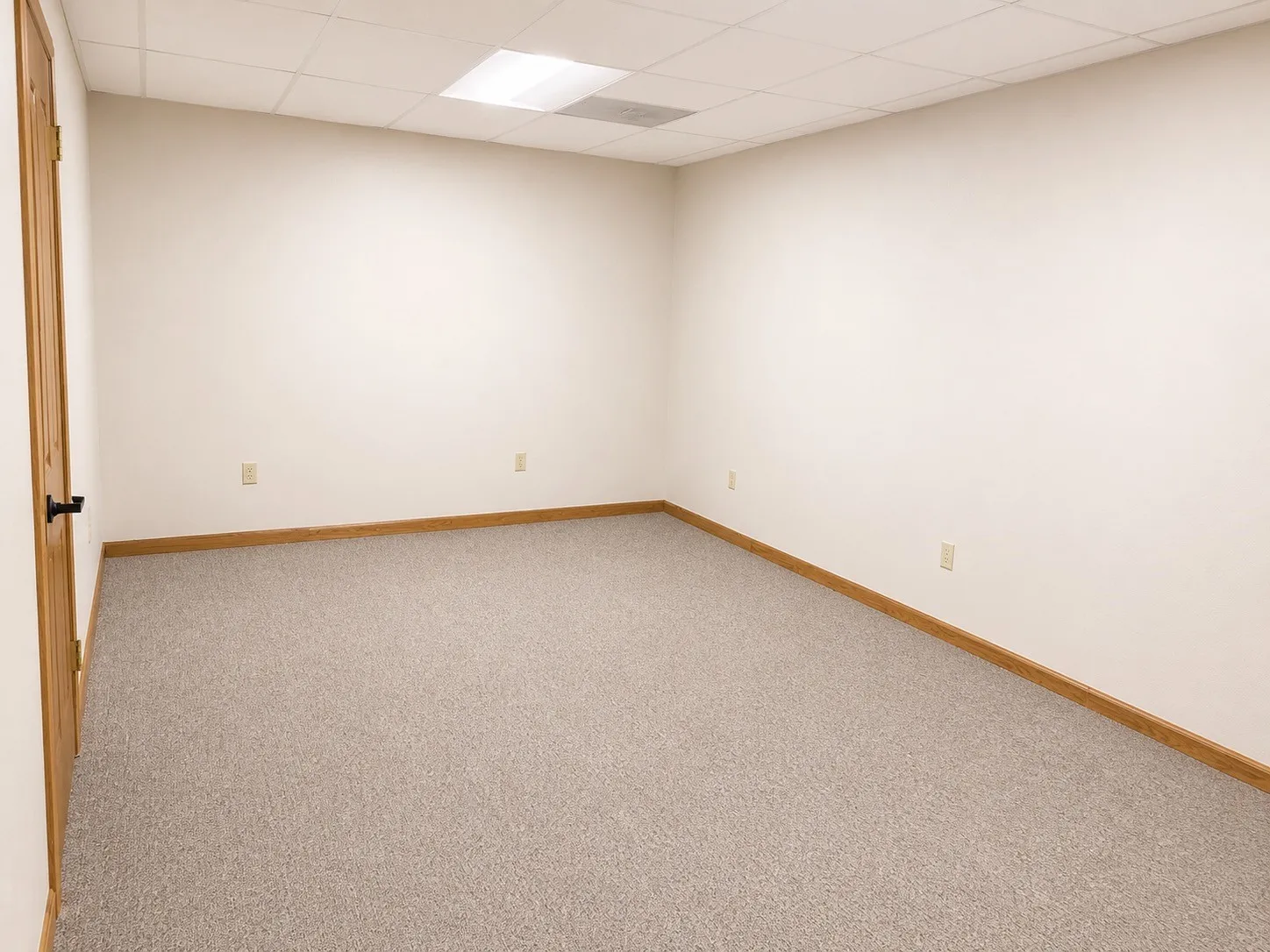 Business For Sale in Hood County , 108 E Lipan Drive, Lipan, Texas 76462, 0, 0, Garage spaces, 2,800 Sqft, built in 1940, mls#21332317, Real Estate Agent in Lipan, Homes For Sale in Hood county, Homes For Sale in Lipan, Realtor in Lipan Texas, Real Estate Brokerage Independent Realty Texas, Luminita Cordes Realtor