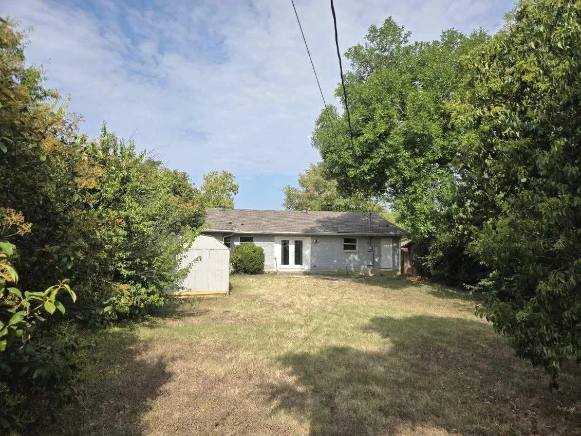 Single Family Residence For Rent in Dallas County , 514 NE 4th Street, Grand Prairie, Texas 75050, 3 Bedroom, 2 Bathroom, 2 Garage spaces, 1,466 Sqft, built in 1958, mls#21328265, Real Estate Agent in Grand Prairie, Homes For Rent in Dallas county, Homes For Rent in Grand Prairie, Realtor in Grand Prairie Texas, Real Estate Brokerage Independent Realty Texas, Luminita Cordes Realtor