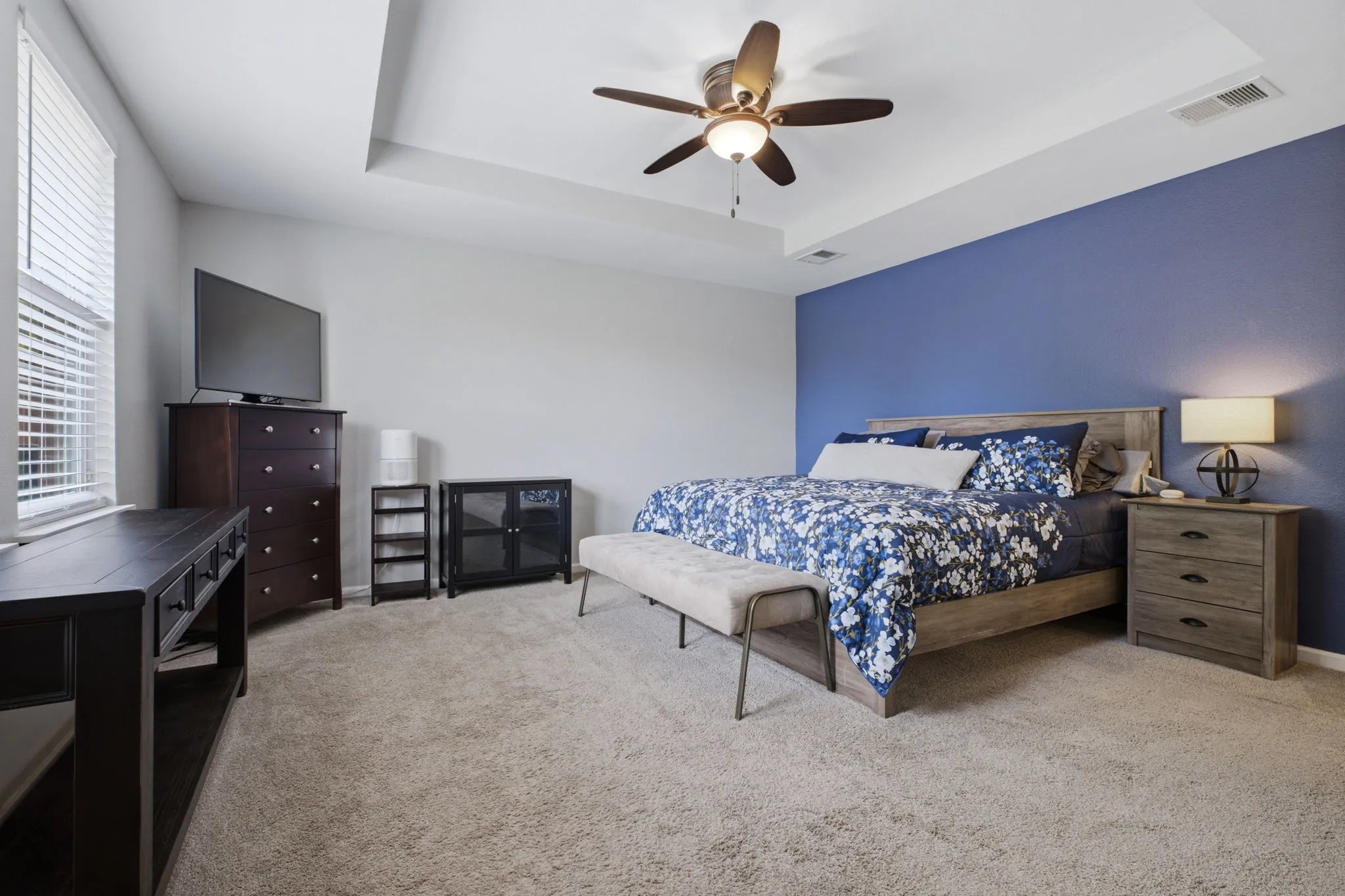 Oversized primary suite