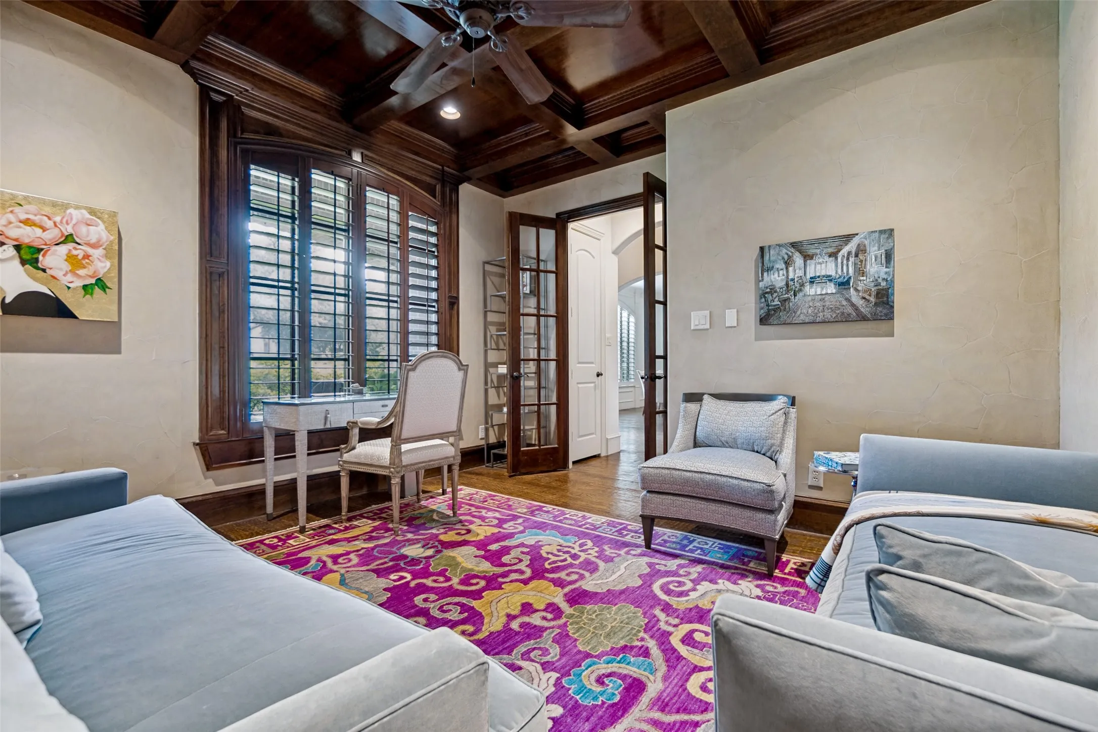 Study/Office or sitting area with views of front yars and front patio.