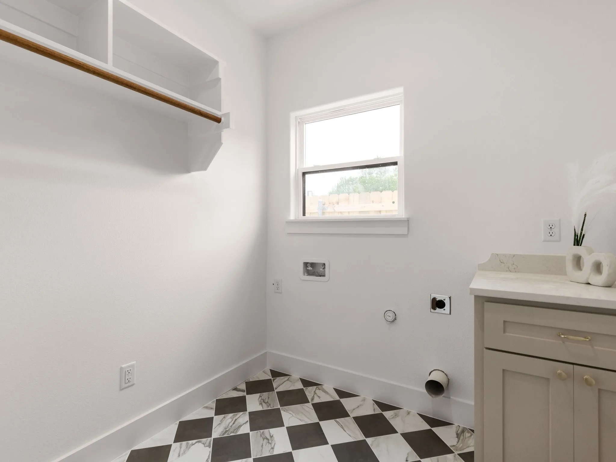 Single Family Residence For Sale in Tarrant County , 2920 NW 20th Street, Fort Worth, Texas 76106, 4 Bedroom, 2 Bathroom, 2 Garage spaces, 1,834 Sqft, built in 2026, mls#21331580, Real Estate Agent in Fort Worth, Homes For Sale in Tarrant county, Homes For Sale in Fort Worth, Realtor in Fort Worth Texas, Real Estate Brokerage Independent Realty Texas, Luminita Cordes Realtor