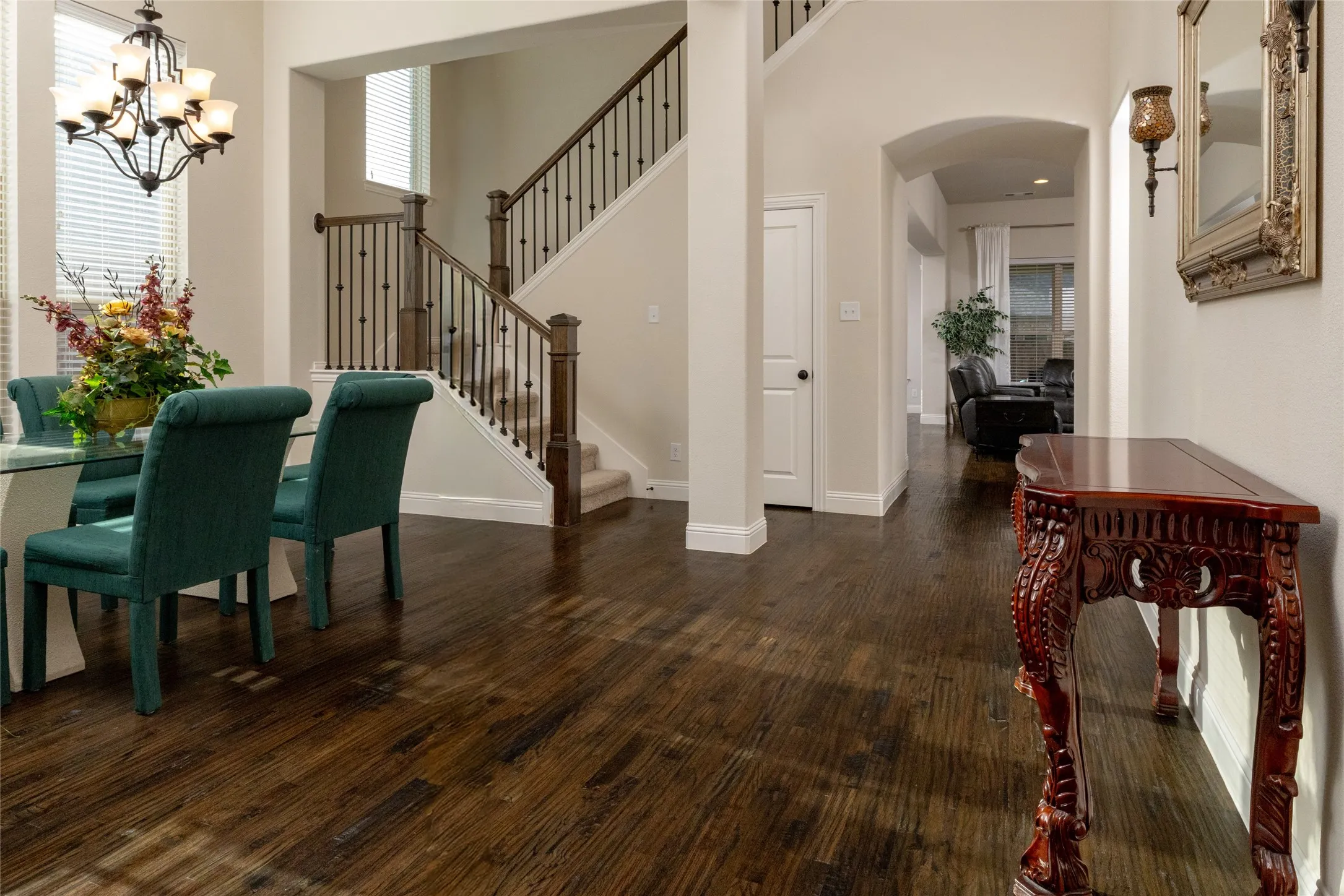 Single Family Residence For Sale in Denton County , 955 Champions Way, Roanoke, Texas 76262, 5 Bedroom, 4 Bathroom, 2 Garage spaces, 4,024 Sqft, built in 2013, mls#21332722, Real Estate Agent in Roanoke, Homes For Sale in Denton county, Homes For Sale in Roanoke, Realtor in Roanoke Texas, Real Estate Brokerage Independent Realty Texas, Luminita Cordes Realtor