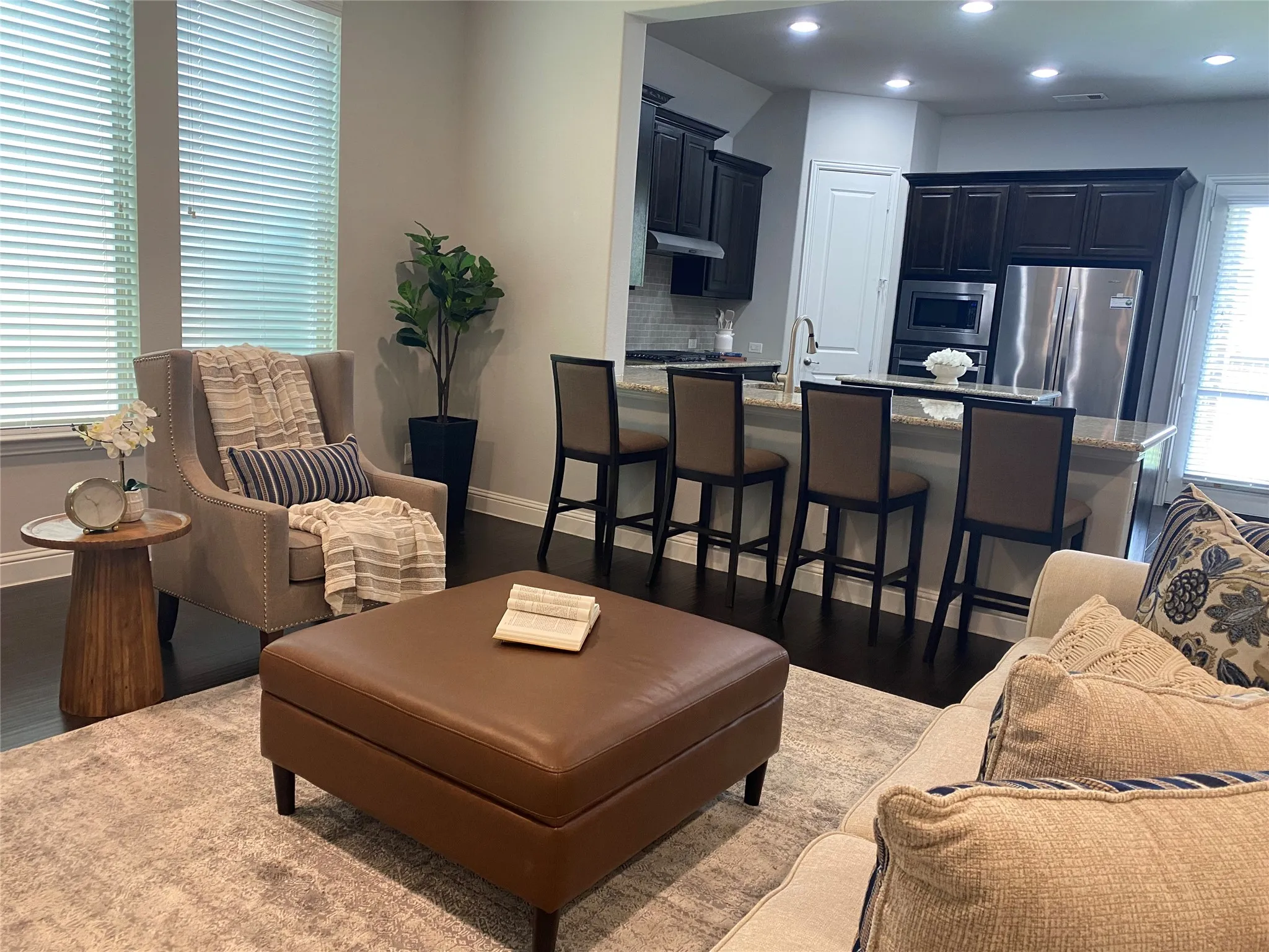 Single Family Residence For Sale in Tarrant County , 9932 Haversham Drive, Fort Worth, Texas 76131, 4 Bedroom, 3 Bathroom, 2 Garage spaces, 2,600 Sqft, built in 2016, mls#21333816, Real Estate Agent in Fort Worth, Homes For Sale in Tarrant county, Homes For Sale in Fort Worth, Realtor in Fort Worth Texas, Real Estate Brokerage Independent Realty Texas, Luminita Cordes Realtor