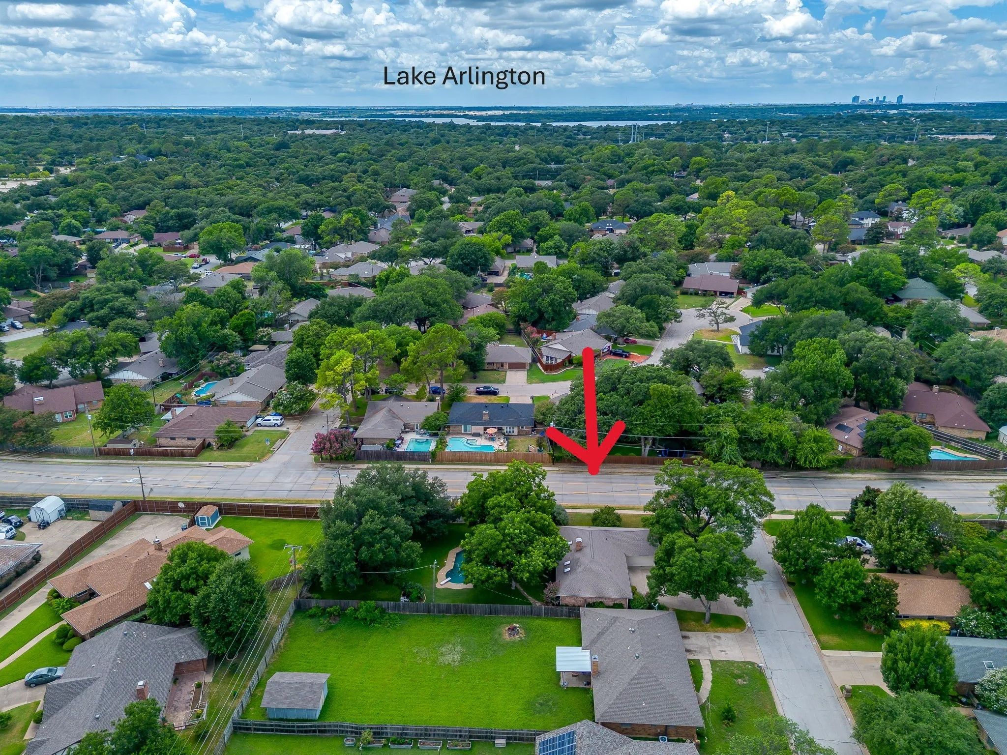 Single Family Residence For Sale in Tarrant County , 4510 Longacres Court, Arlington, Texas 76016, 3 Bedroom, 2 Bathroom, 2 Garage spaces, 1,667 Sqft, built in 1975, mls#21330352, Real Estate Agent in Arlington, Homes For Sale in Tarrant county, Homes For Sale in Arlington, Realtor in Arlington Texas, Real Estate Brokerage Independent Realty Texas, Luminita Cordes Realtor