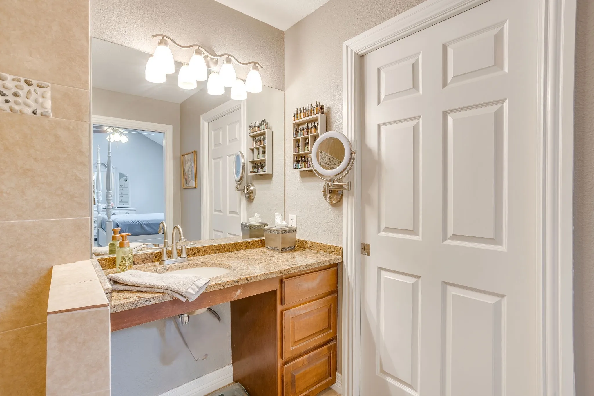 Single Family Residence For Sale in Tarrant County , 4510 Longacres Court, Arlington, Texas 76016, 3 Bedroom, 2 Bathroom, 2 Garage spaces, 1,667 Sqft, built in 1975, mls#21330352, Real Estate Agent in Arlington, Homes For Sale in Tarrant county, Homes For Sale in Arlington, Realtor in Arlington Texas, Real Estate Brokerage Independent Realty Texas, Luminita Cordes Realtor