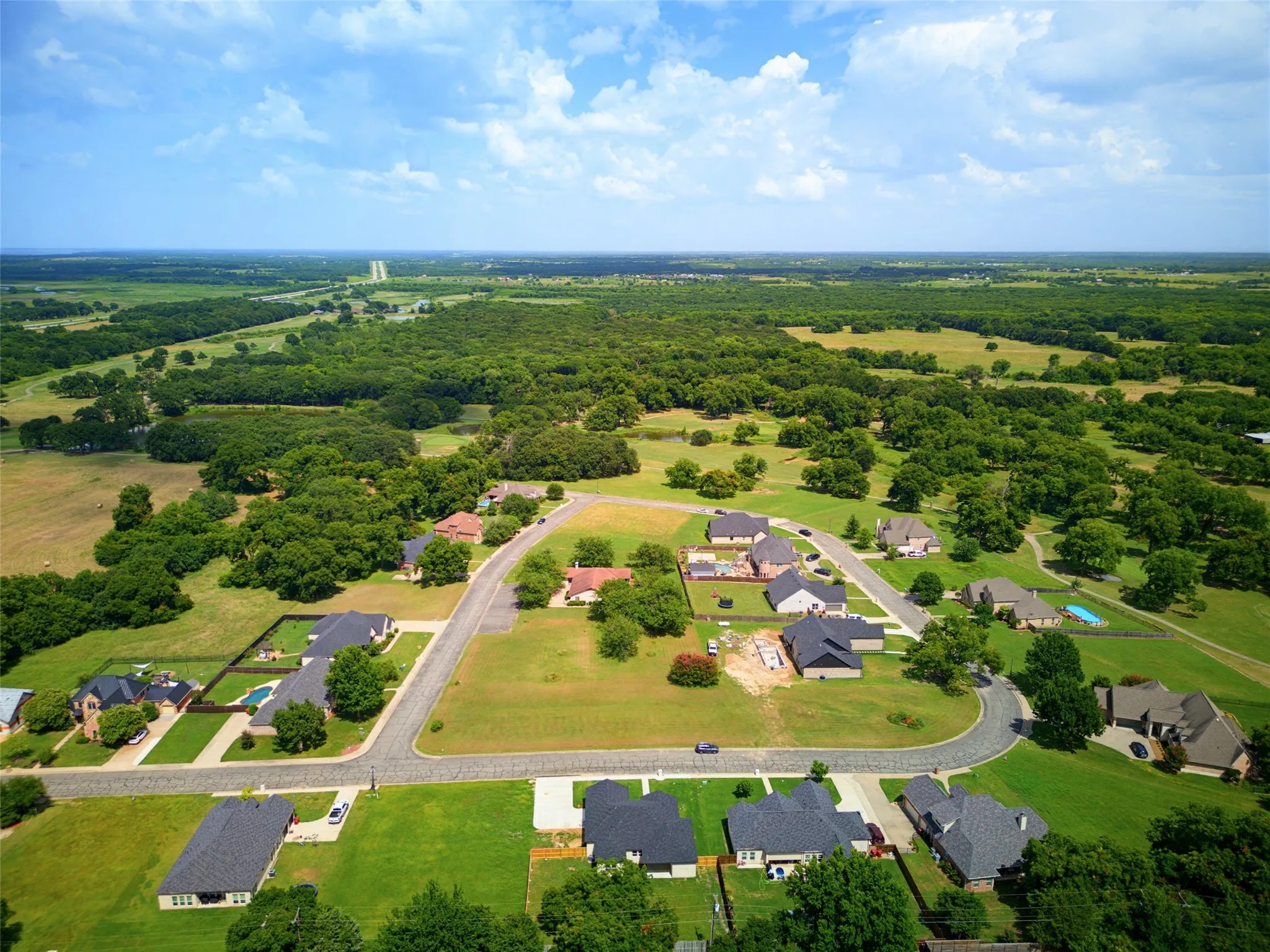Single Family Residence For Sale in Fannin County , 2013 Bois D Arc Drive, Bonham, Texas 75418, 4 Bedroom, 3 Bathroom, 2 Garage spaces, 2,225 Sqft, built in 2026, mls#21332752, Real Estate Agent in Bonham, Homes For Sale in Fannin county, Homes For Sale in Bonham, Realtor in Bonham Texas, Real Estate Brokerage Independent Realty Texas, Luminita Cordes Realtor