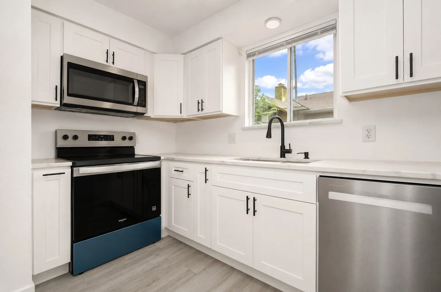 Townhouse For Sale in Dallas County , 2347 Trellis Place, Richardson, Texas 75081, 2 Bedroom, 2 Bathroom, Garage spaces, 1,096 Sqft, built in 1973, mls#21334001, Real Estate Agent in Richardson, Homes For Sale in Dallas county, Homes For Sale in Richardson, Realtor in Richardson Texas, Real Estate Brokerage Independent Realty Texas, Luminita Cordes Realtor
