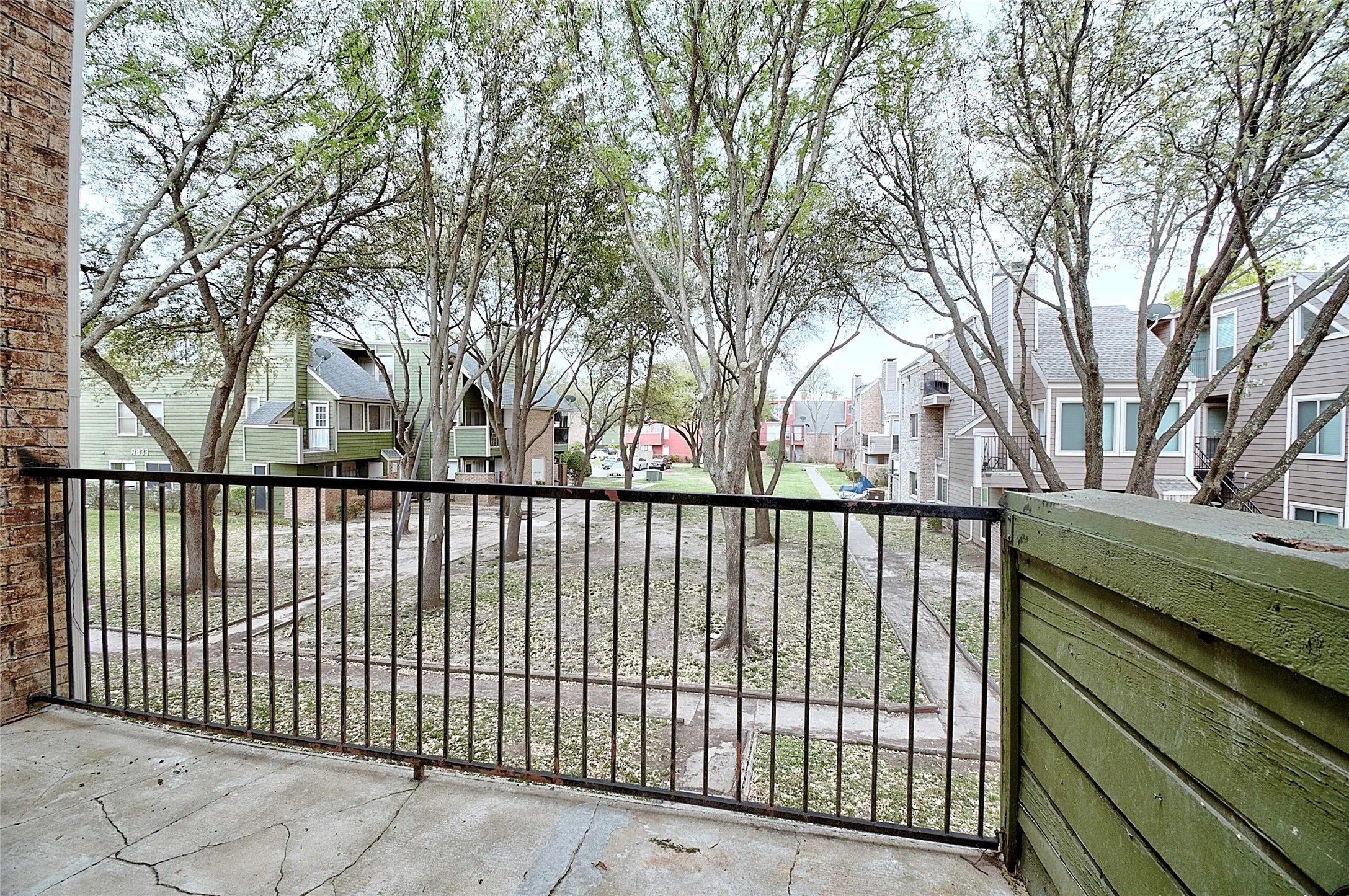 Condominium For Rent in Dallas County , 9831 Walnut Street 209, Dallas, Texas 75243, 2 Bedroom, 2 Bathroom, Garage spaces, 1,031 Sqft, built in 1983, mls#21334010, Real Estate Agent in Dallas, Homes For Rent in Dallas county, Homes For Rent in Dallas, Realtor in Dallas Texas, Real Estate Brokerage Independent Realty Texas, Luminita Cordes Realtor