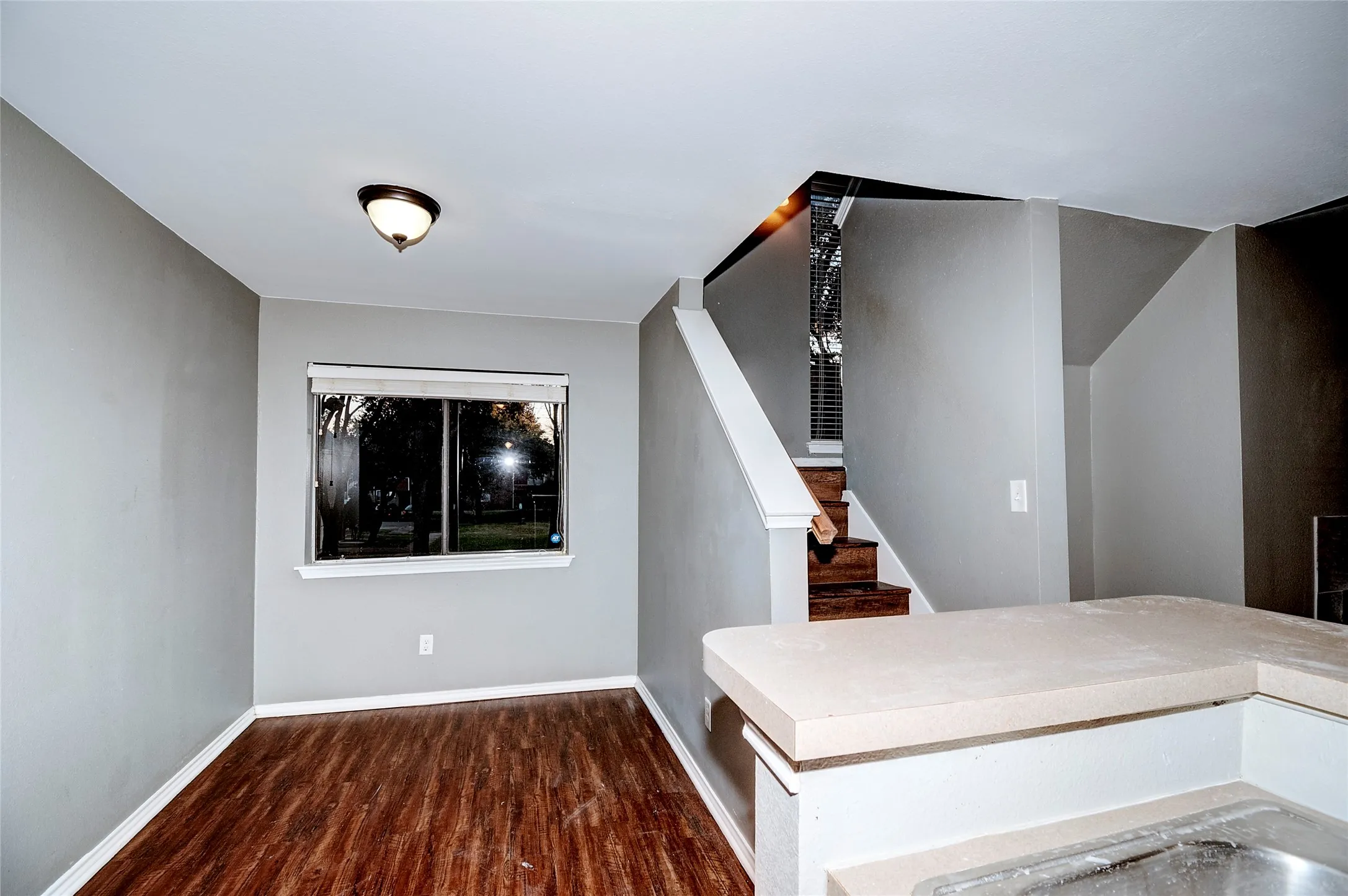 Condominium For Rent in Dallas County , 9831 Walnut Street 209, Dallas, Texas 75243, 2 Bedroom, 2 Bathroom, Garage spaces, 1,031 Sqft, built in 1983, mls#21334010, Real Estate Agent in Dallas, Homes For Rent in Dallas county, Homes For Rent in Dallas, Realtor in Dallas Texas, Real Estate Brokerage Independent Realty Texas, Luminita Cordes Realtor