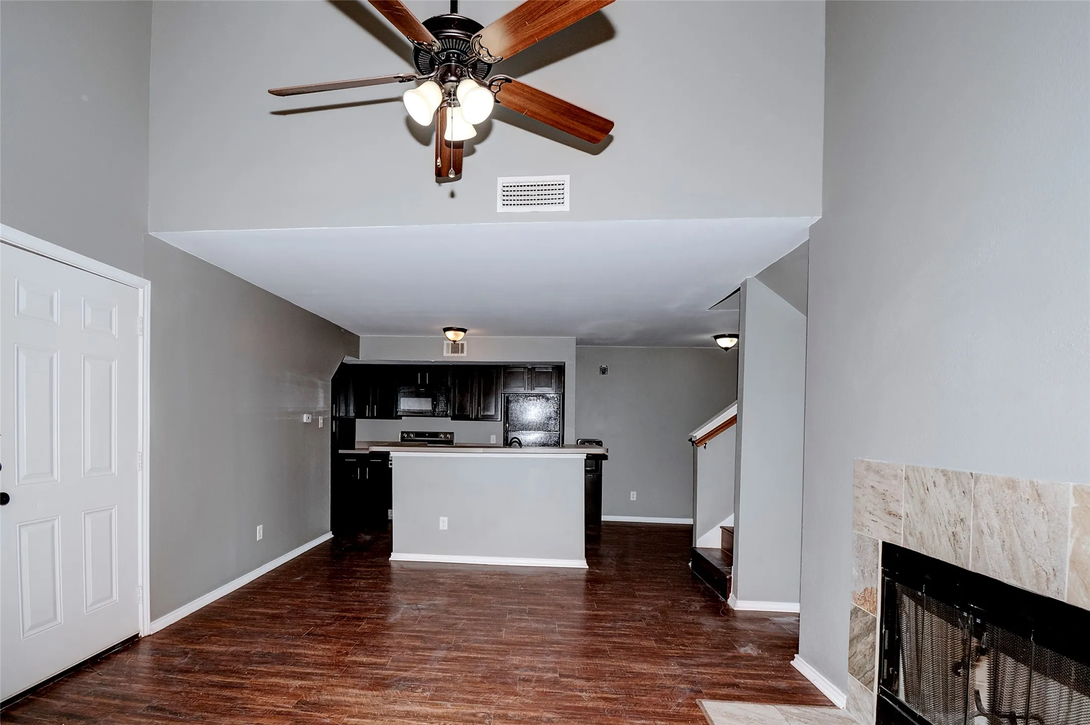 Condominium For Rent in Dallas County , 9831 Walnut Street 209, Dallas, Texas 75243, 2 Bedroom, 2 Bathroom, Garage spaces, 1,031 Sqft, built in 1983, mls#21334010, Real Estate Agent in Dallas, Homes For Rent in Dallas county, Homes For Rent in Dallas, Realtor in Dallas Texas, Real Estate Brokerage Independent Realty Texas, Luminita Cordes Realtor