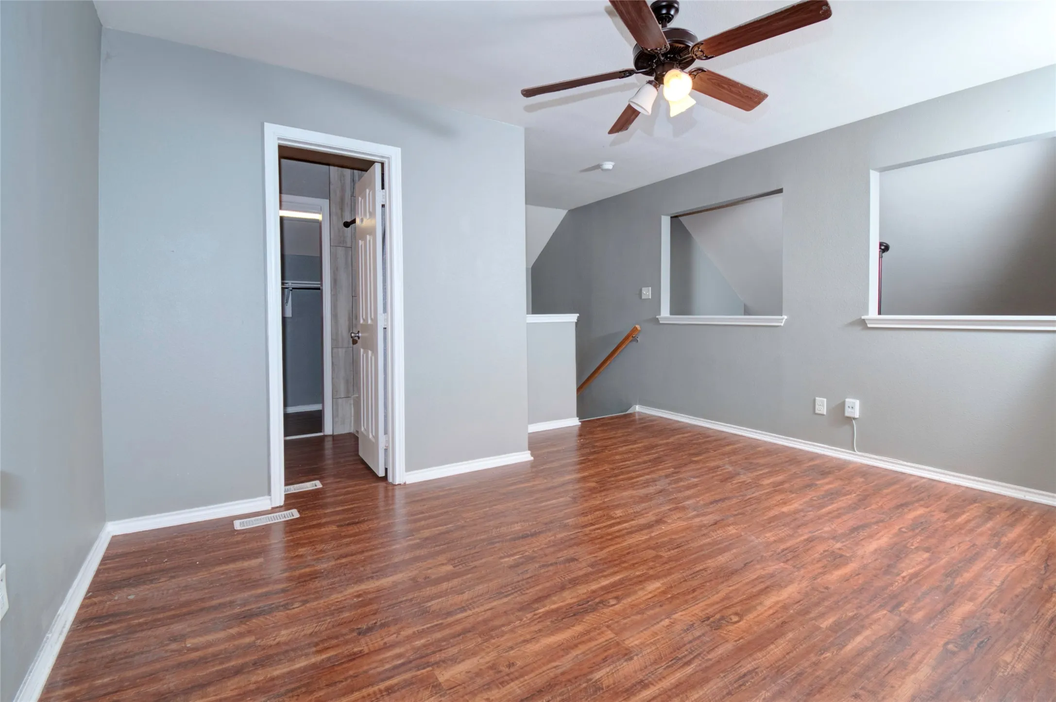 Condominium For Rent in Dallas County , 9831 Walnut Street 209, Dallas, Texas 75243, 2 Bedroom, 2 Bathroom, Garage spaces, 1,031 Sqft, built in 1983, mls#21334010, Real Estate Agent in Dallas, Homes For Rent in Dallas county, Homes For Rent in Dallas, Realtor in Dallas Texas, Real Estate Brokerage Independent Realty Texas, Luminita Cordes Realtor