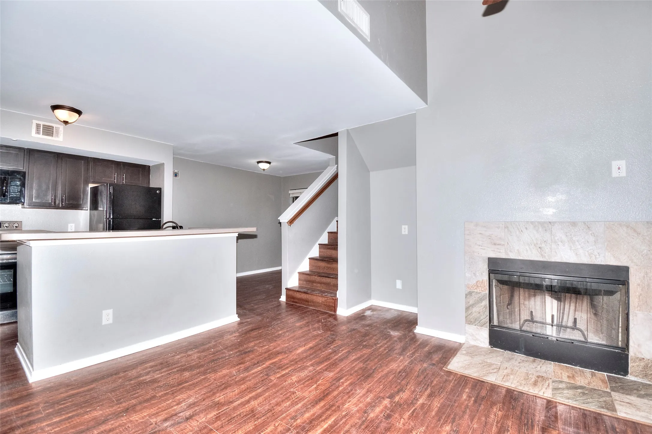 Condominium For Rent in Dallas County , 9831 Walnut Street 209, Dallas, Texas 75243, 2 Bedroom, 2 Bathroom, Garage spaces, 1,031 Sqft, built in 1983, mls#21334010, Real Estate Agent in Dallas, Homes For Rent in Dallas county, Homes For Rent in Dallas, Realtor in Dallas Texas, Real Estate Brokerage Independent Realty Texas, Luminita Cordes Realtor