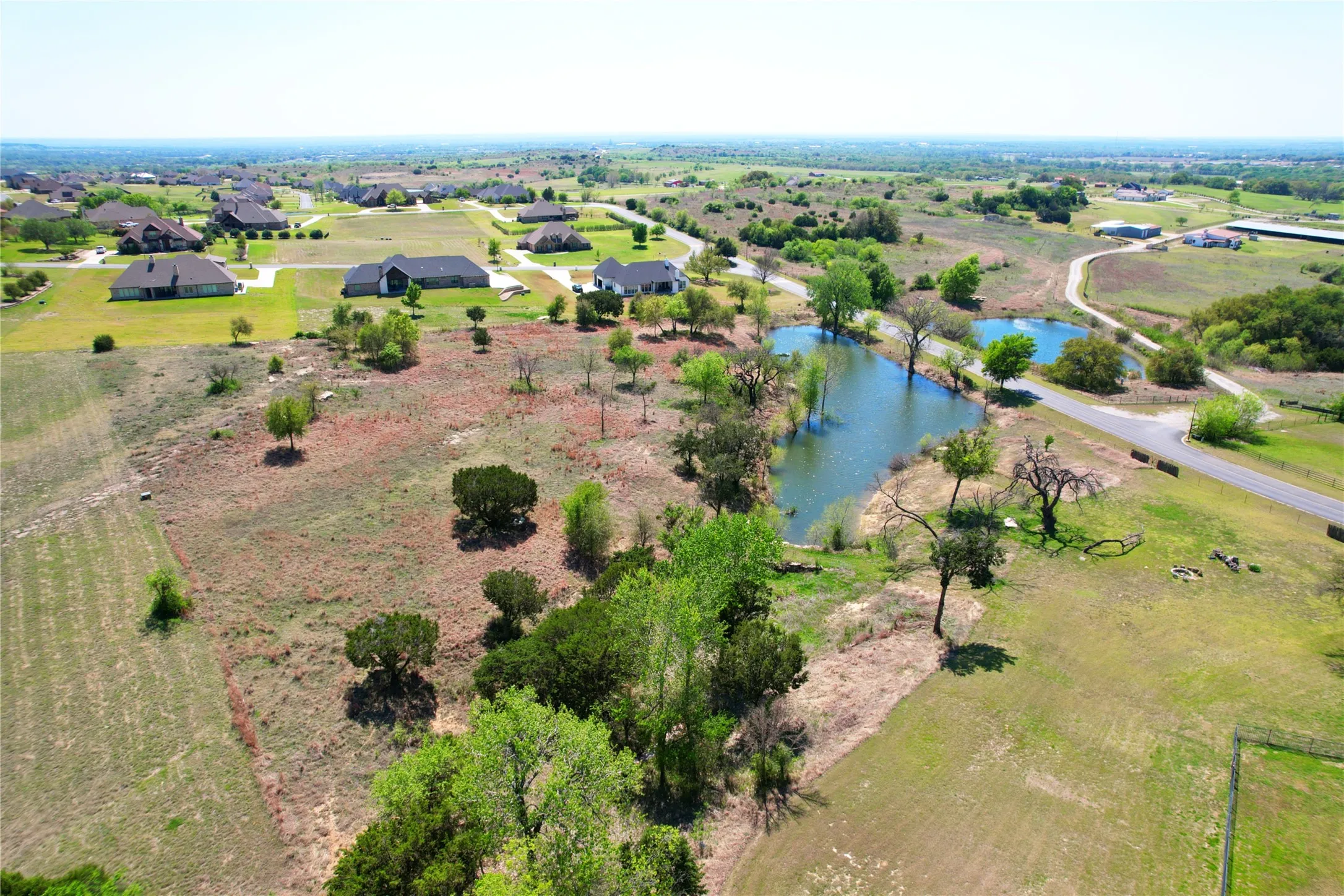 Single Family Residence For Sale in Parker County , 127 Eagle View Court, Weatherford, Texas 76087, 4 Bedroom, 4 Bathroom, 2 Garage spaces, 4,497 Sqft, built in 2004, mls#21334018, Real Estate Agent in Weatherford, Homes For Sale in Parker county, Homes For Sale in Weatherford, Realtor in Weatherford Texas, Real Estate Brokerage Independent Realty Texas, Luminita Cordes Realtor