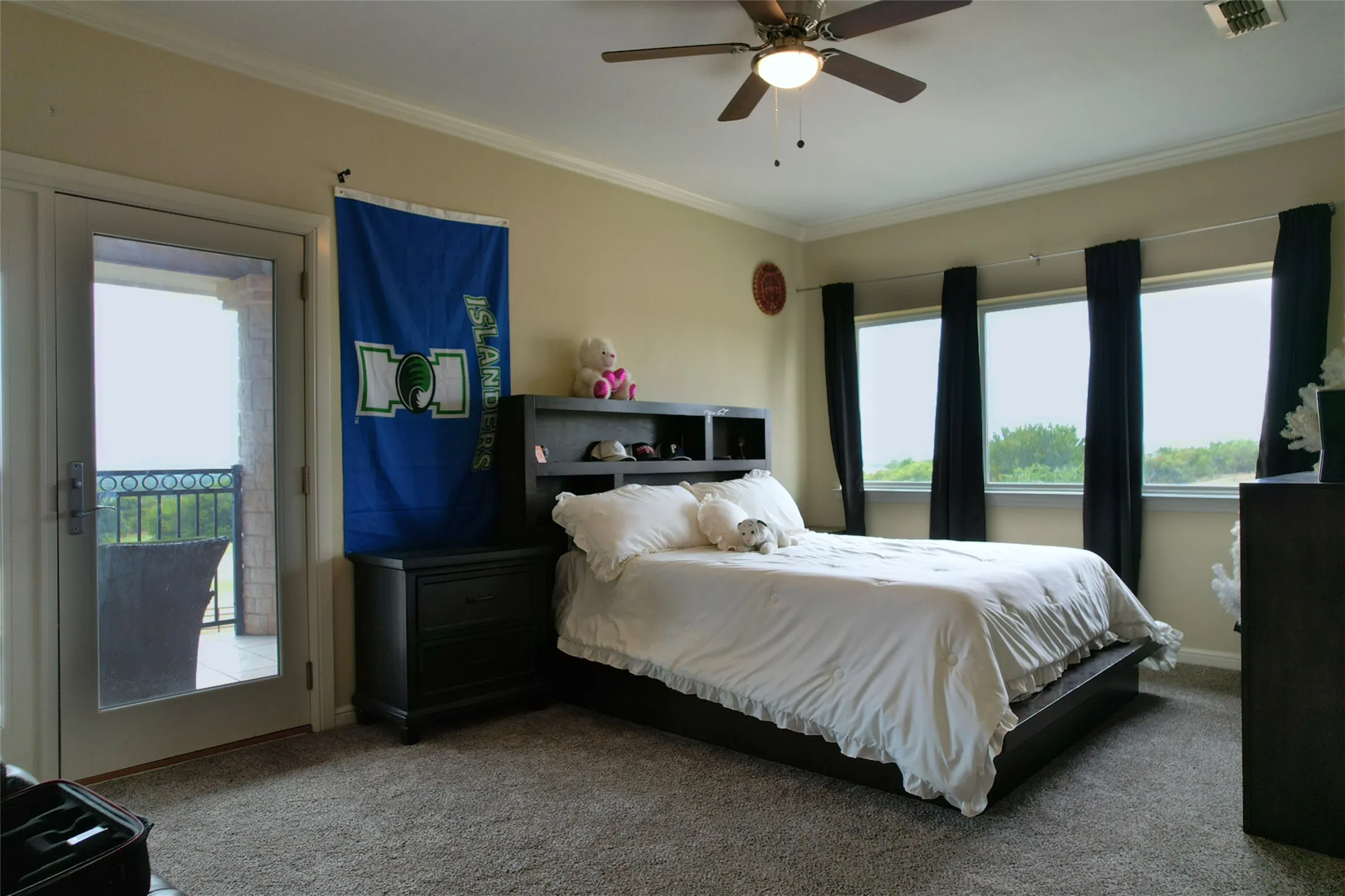 Single Family Residence For Sale in Parker County , 127 Eagle View Court, Weatherford, Texas 76087, 4 Bedroom, 4 Bathroom, 2 Garage spaces, 4,497 Sqft, built in 2004, mls#21334018, Real Estate Agent in Weatherford, Homes For Sale in Parker county, Homes For Sale in Weatherford, Realtor in Weatherford Texas, Real Estate Brokerage Independent Realty Texas, Luminita Cordes Realtor
