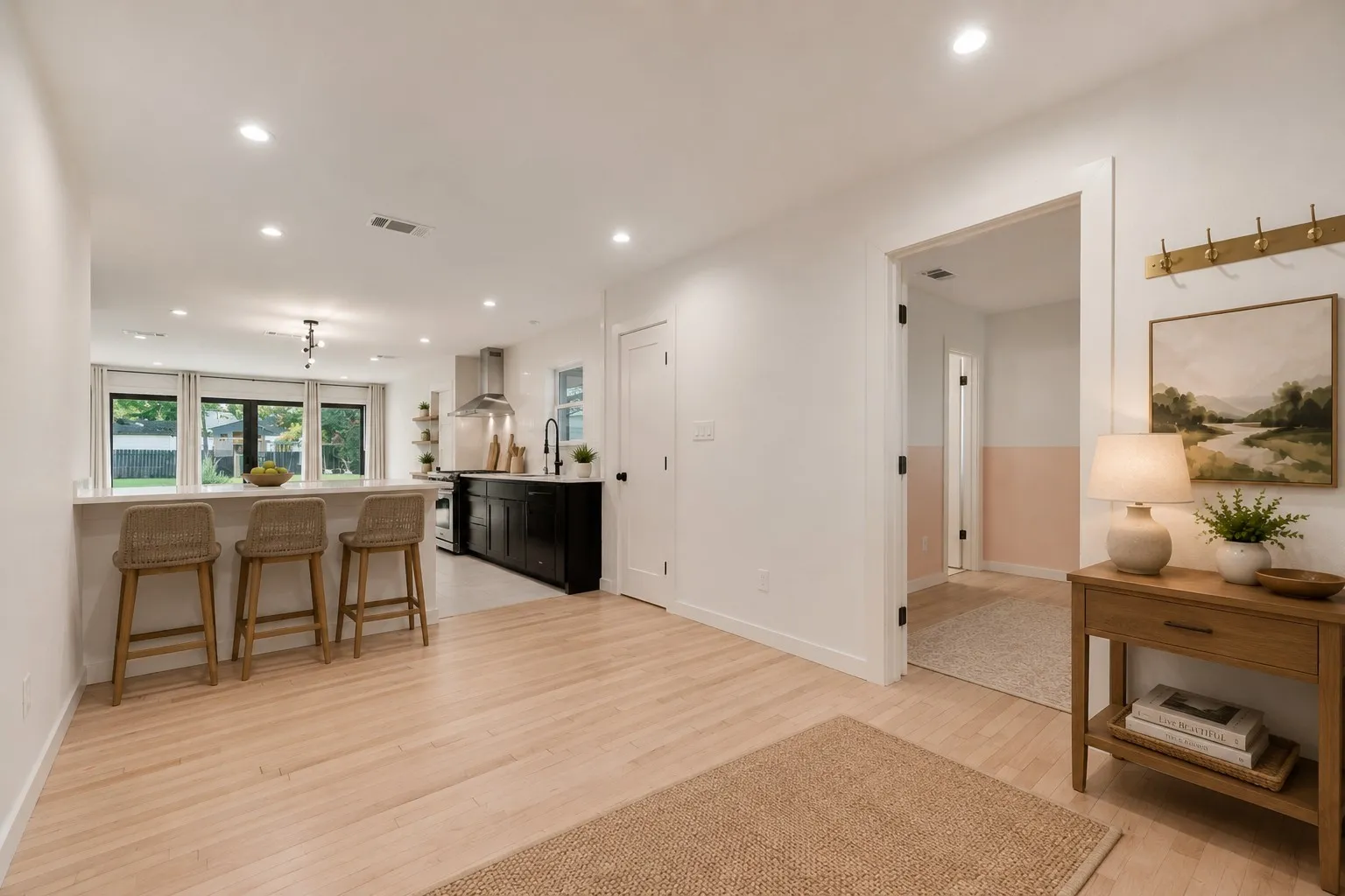 Single Family Residence For Sale in Tarrant County , 3016 6th Avenue, Fort Worth, Texas 76110, 3 Bedroom, 3 Bathroom, 2 Garage spaces, 1,861 Sqft, built in 1953, mls#21333996, Real Estate Agent in Fort Worth, Homes For Sale in Tarrant county, Homes For Sale in Fort Worth, Realtor in Fort Worth Texas, Real Estate Brokerage Independent Realty Texas, Luminita Cordes Realtor