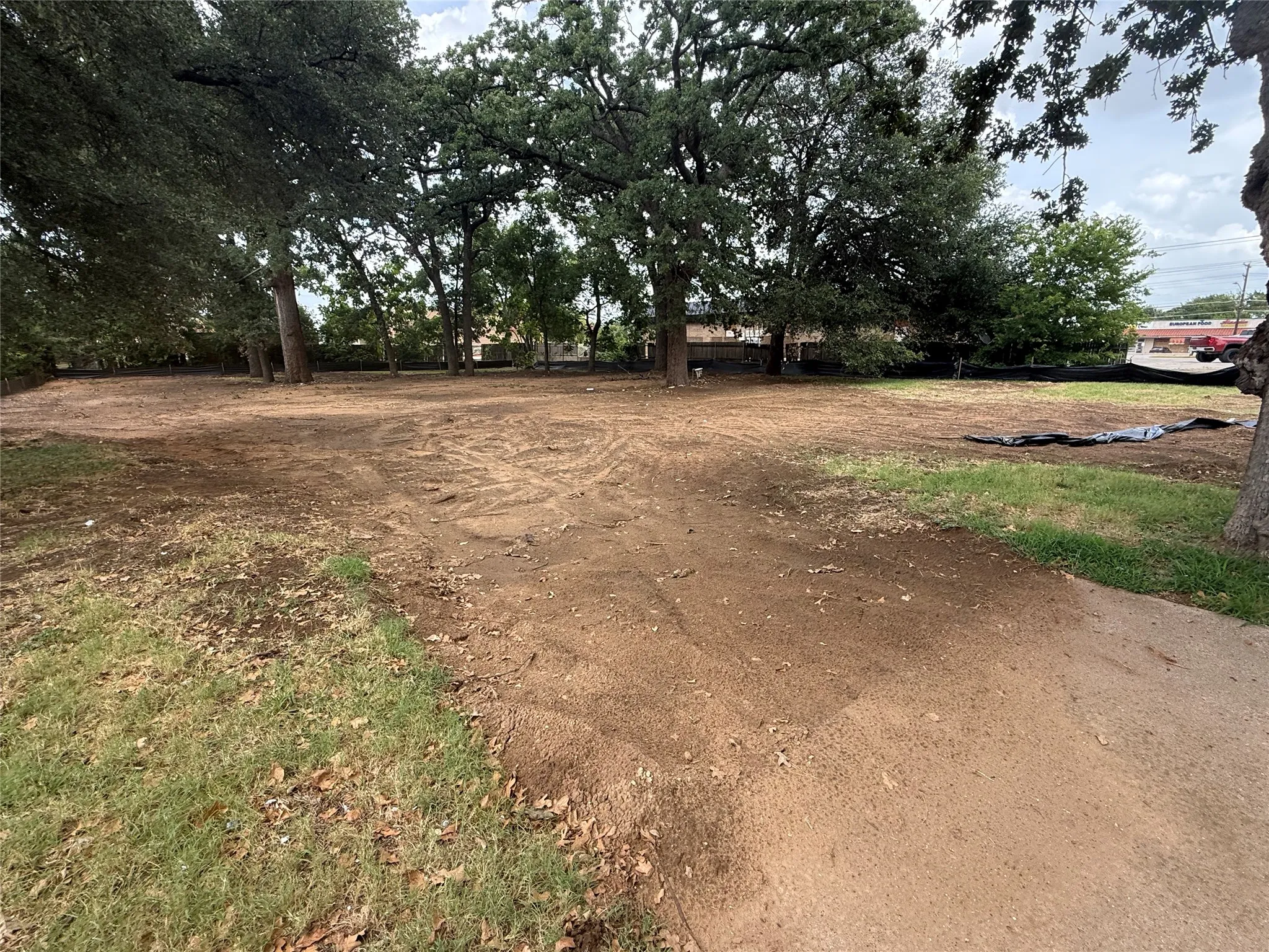 Improved Land For Sale in Tarrant County , 709 Lynda Lane, Arlington, Texas 76013, 0, 0, Garage spaces, 0 Sqft, built in 1957, mls#21334022, Real Estate Agent in Arlington, Homes For Sale in Tarrant county, Homes For Sale in Arlington, Realtor in Arlington Texas, Real Estate Brokerage Independent Realty Texas, Luminita Cordes Realtor