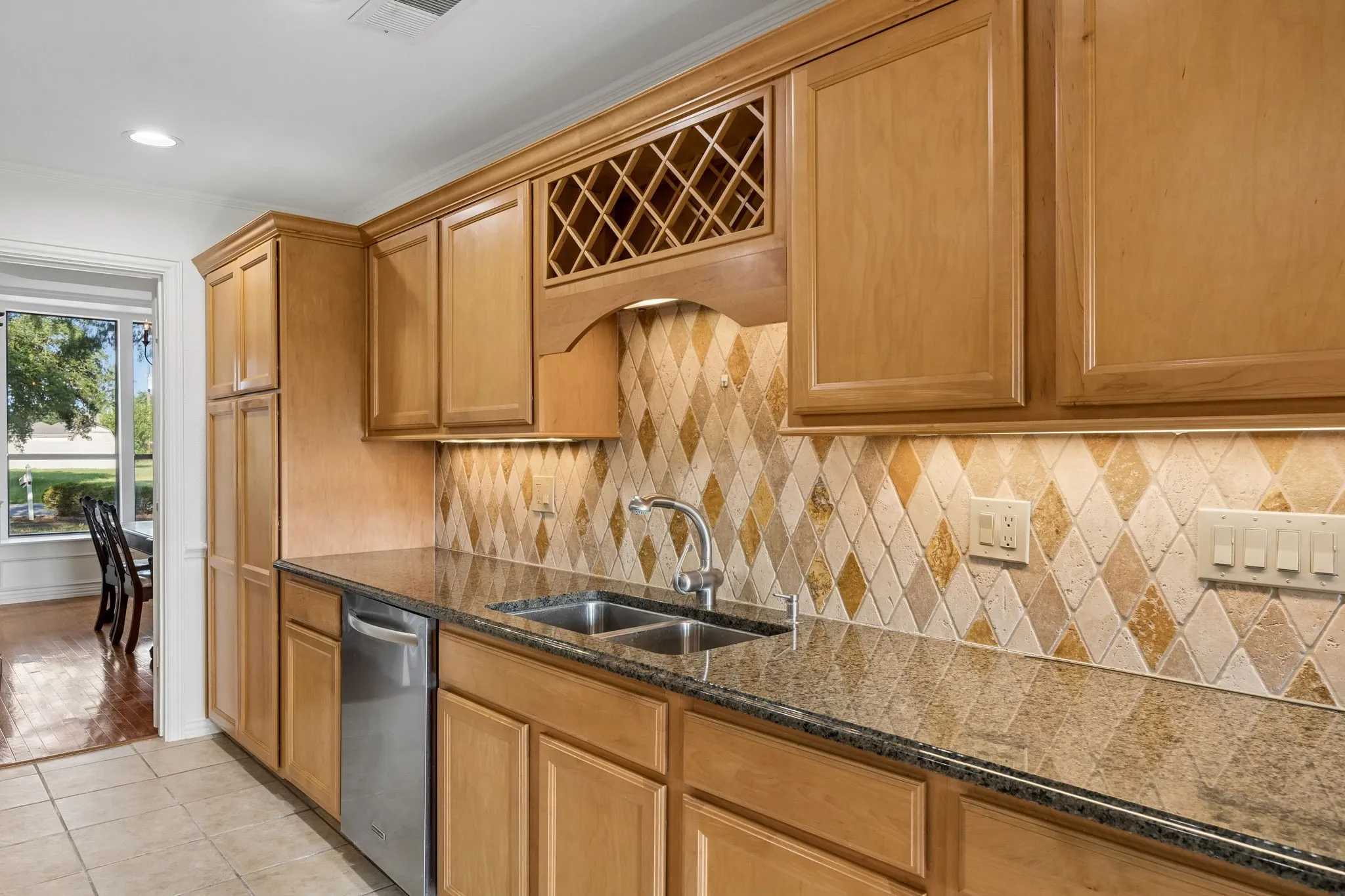Single Family Residence For Sale in Dallas County , 1011 Villa Siete, Mesquite, Texas 75181, 4 Bedroom, 3 Bathroom, 2 Garage spaces, 2,503 Sqft, built in 1977, mls#21294370, Real Estate Agent in Mesquite, Homes For Sale in Dallas county, Homes For Sale in Mesquite, Realtor in Mesquite Texas, Real Estate Brokerage Independent Realty Texas, Luminita Cordes Realtor