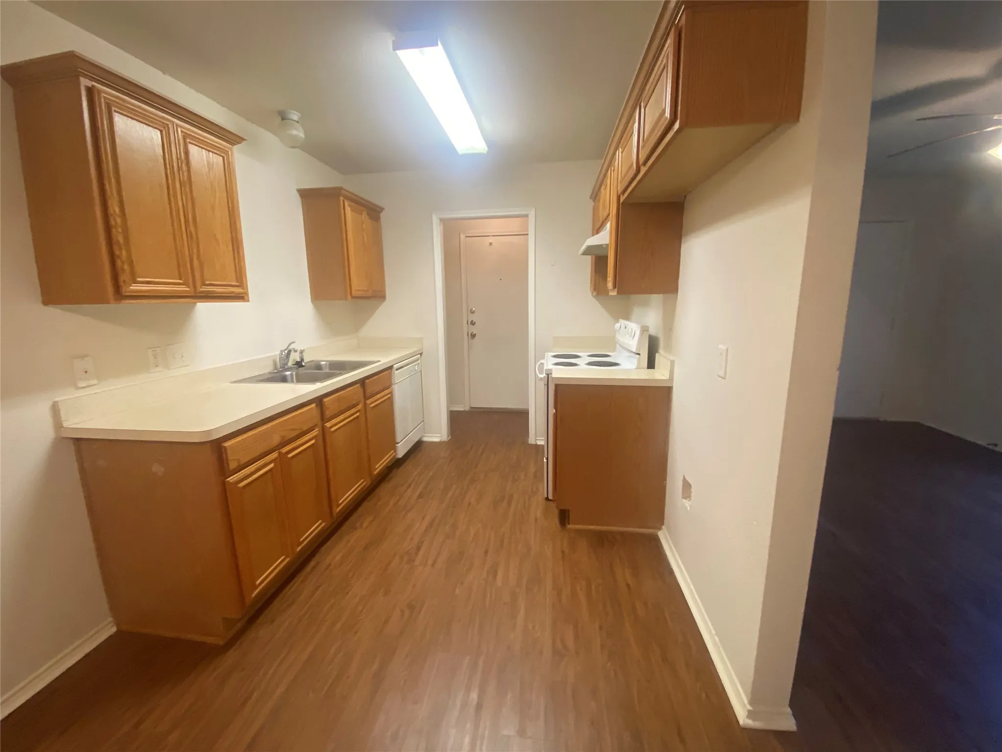 Duplex For Rent in Tarrant County , 2302 Coleman Avenue, Fort Worth, Texas 76105, 3 Bedroom, 2 Bathroom, 1 Garage spaces, 1,960 Sqft, built in 2007, mls#21334026, Real Estate Agent in Fort Worth, Homes For Rent in Tarrant county, Homes For Rent in Fort Worth, Realtor in Fort Worth Texas, Real Estate Brokerage Independent Realty Texas, Luminita Cordes Realtor