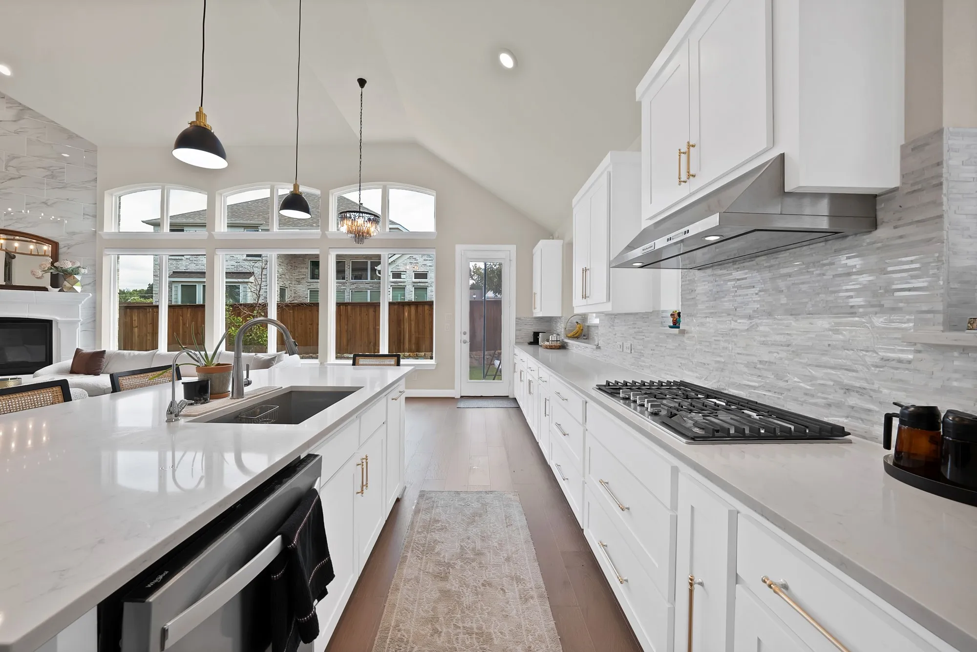 Single Family Residence For Rent in Collin County , 1616 Colonnade Court, Mc Kinney, Texas 75069, 5 Bedrooms, 4 Bathrooms, 2 Garage spaces, 4,279 Sqft, built in 2022, Price $4,500, mls#21333271, Real Estate Agent in Mc Kinney, Homes For Rent in Collin county, Homes For Rent in Mc Kinney, Realtor in Mc Kinney Texas, Real Estate Brokerage Independent Realty Texas, Luminita Cordes Realtor