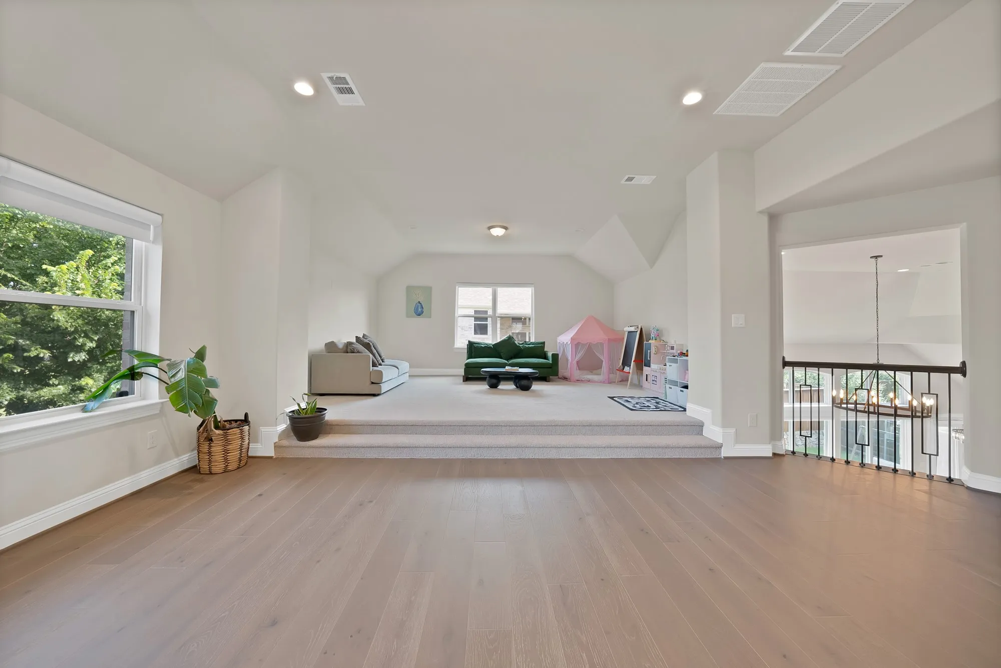 Single Family Residence For Rent in Collin County , 1616 Colonnade Court, Mc Kinney, Texas 75069, 5 Bedrooms, 4 Bathrooms, 2 Garage spaces, 4,279 Sqft, built in 2022, Price $4,500, mls#21333271, Real Estate Agent in Mc Kinney, Homes For Rent in Collin county, Homes For Rent in Mc Kinney, Realtor in Mc Kinney Texas, Real Estate Brokerage Independent Realty Texas, Luminita Cordes Realtor