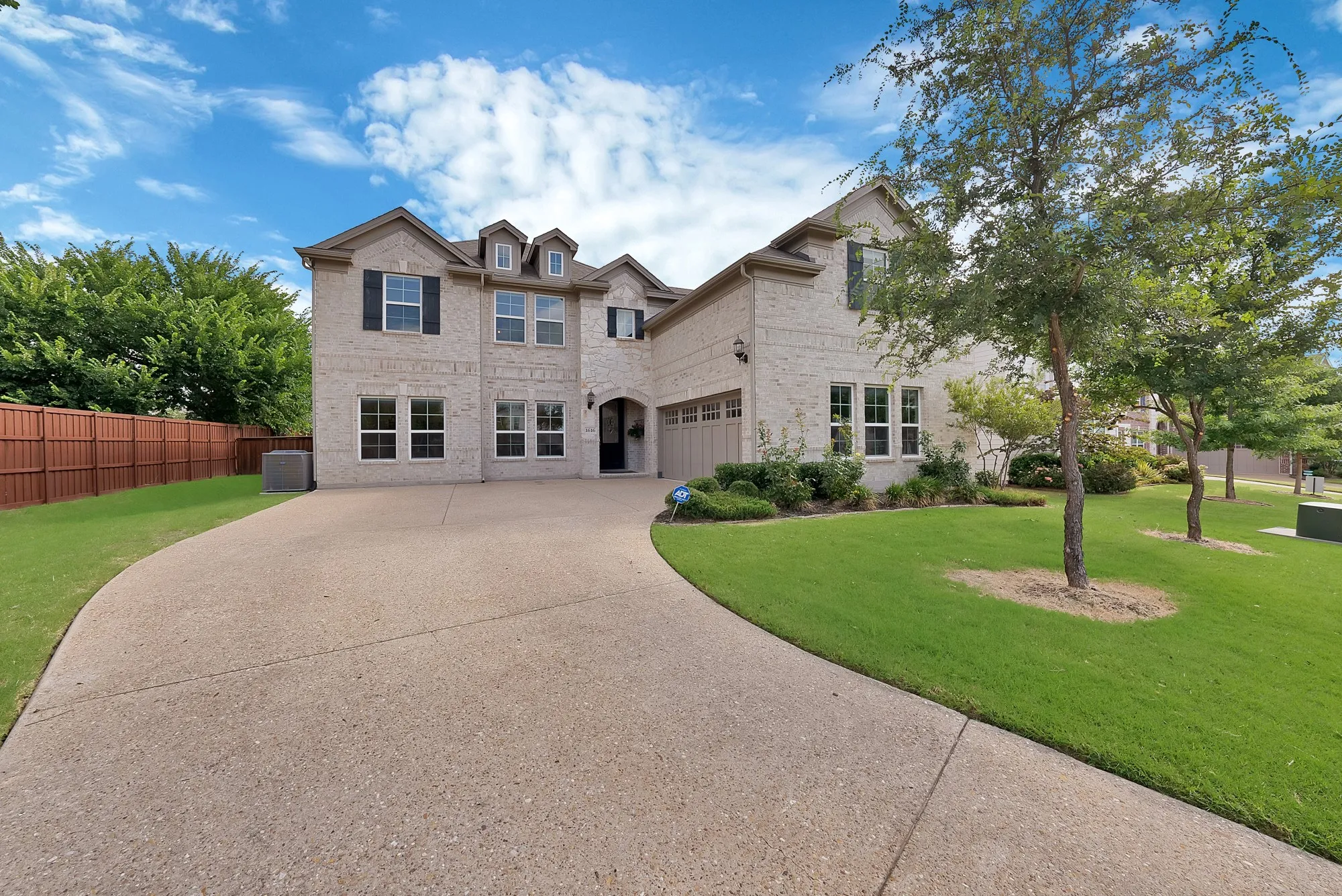 Single Family Residence For Rent in Collin County , 1616 Colonnade Court, Mc Kinney, Texas 75069, 5 Bedrooms, 4 Bathrooms, 2 Garage spaces, 4,279 Sqft, built in 2022, Price $4,500, mls#21333271, Real Estate Agent in Mc Kinney, Homes For Rent in Collin county, Homes For Rent in Mc Kinney, Realtor in Mc Kinney Texas, Real Estate Brokerage Independent Realty Texas, Luminita Cordes Realtor