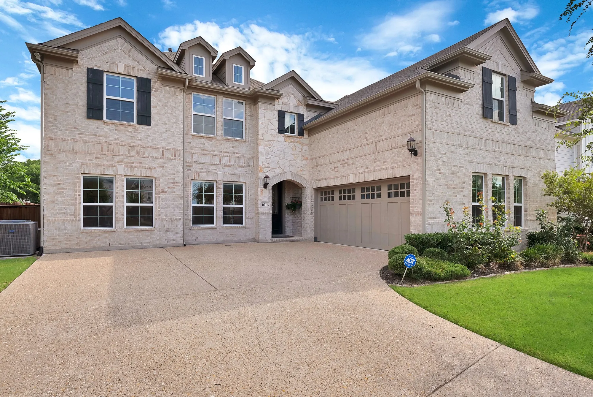 Single Family Residence For Rent in Collin County , 1616 Colonnade Court, Mc Kinney, Texas 75069, 5 Bedrooms, 4 Bathrooms, 2 Garage spaces, 4,279 Sqft, built in 2022, Price $4,500, mls#21333271, Real Estate Agent in Mc Kinney, Homes For Rent in Collin county, Homes For Rent in Mc Kinney, Realtor in Mc Kinney Texas, Real Estate Brokerage Independent Realty Texas, Luminita Cordes Realtor